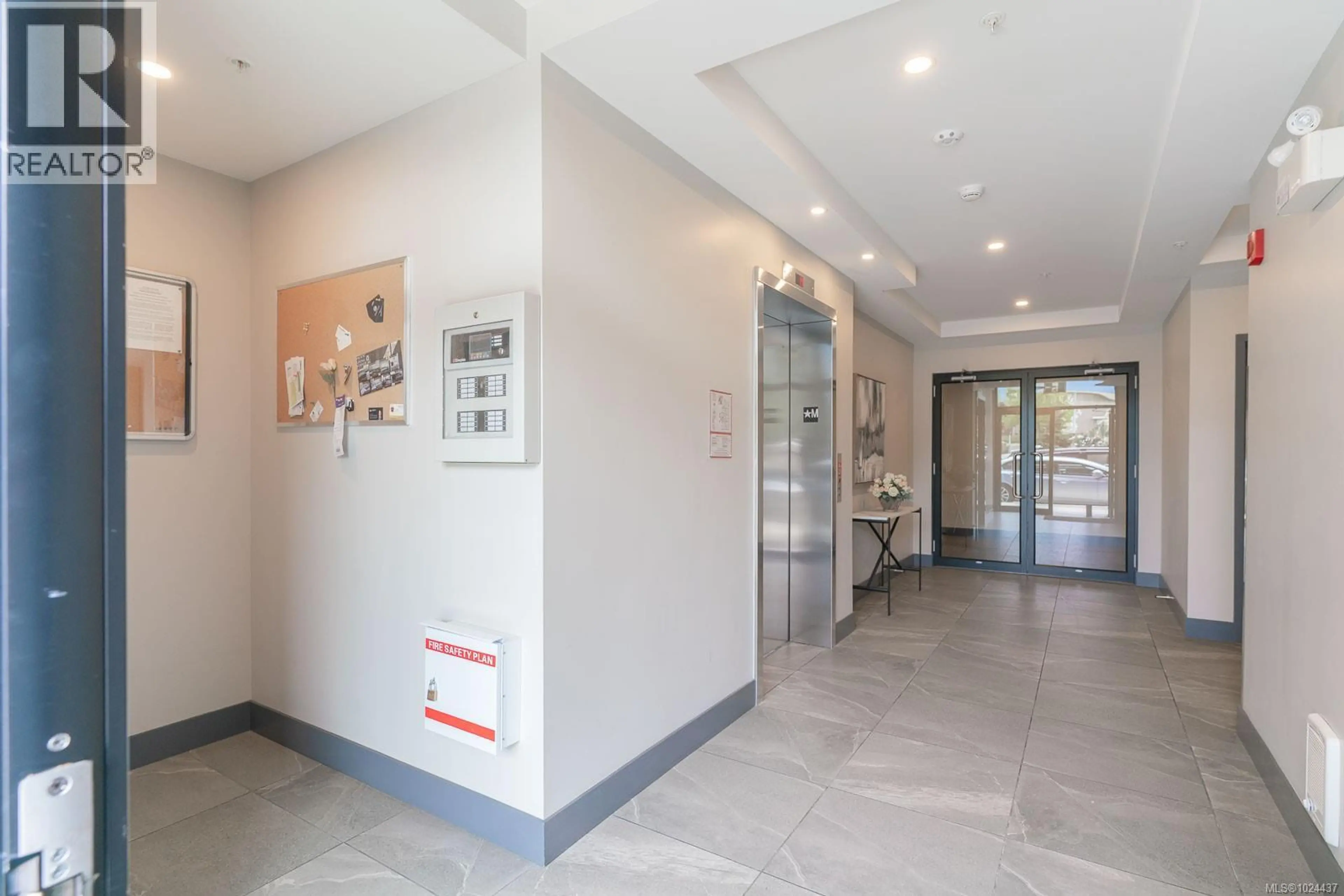 Property at #204 6544 METRAL DR, Nanaimo, BC