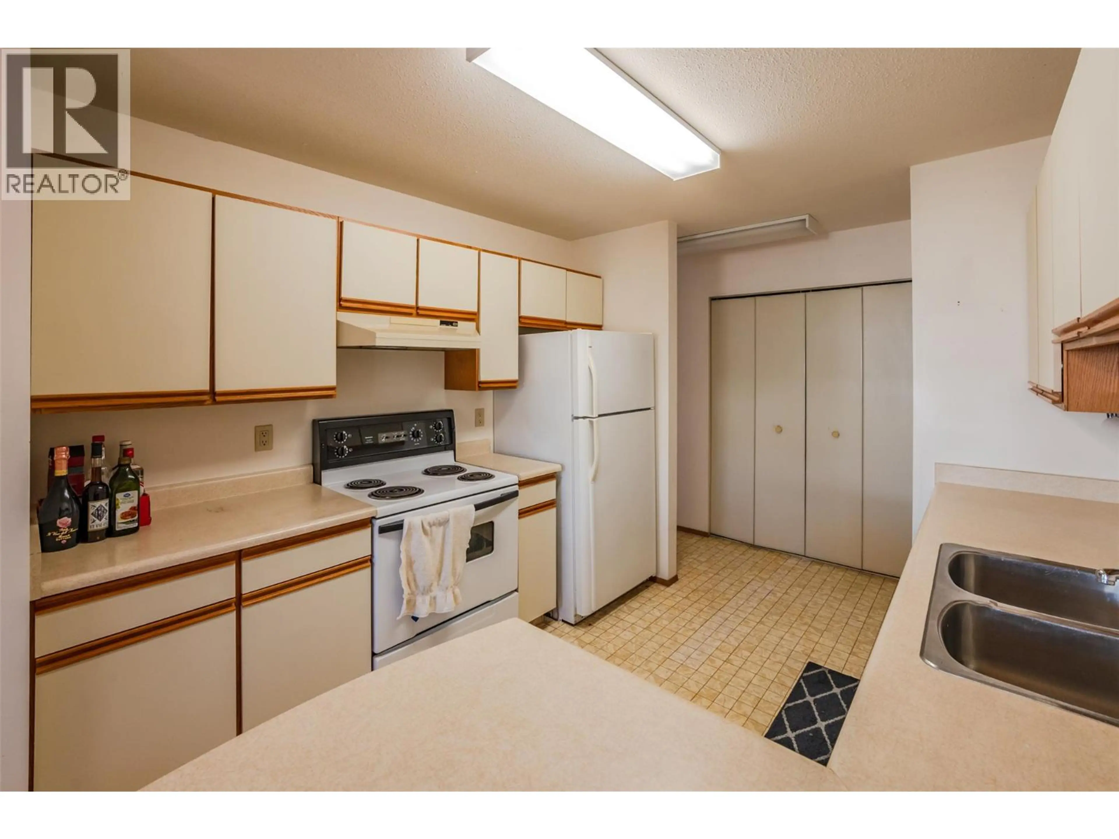 Property at #105 232 KINNEY AVENUE, Penticton, BC