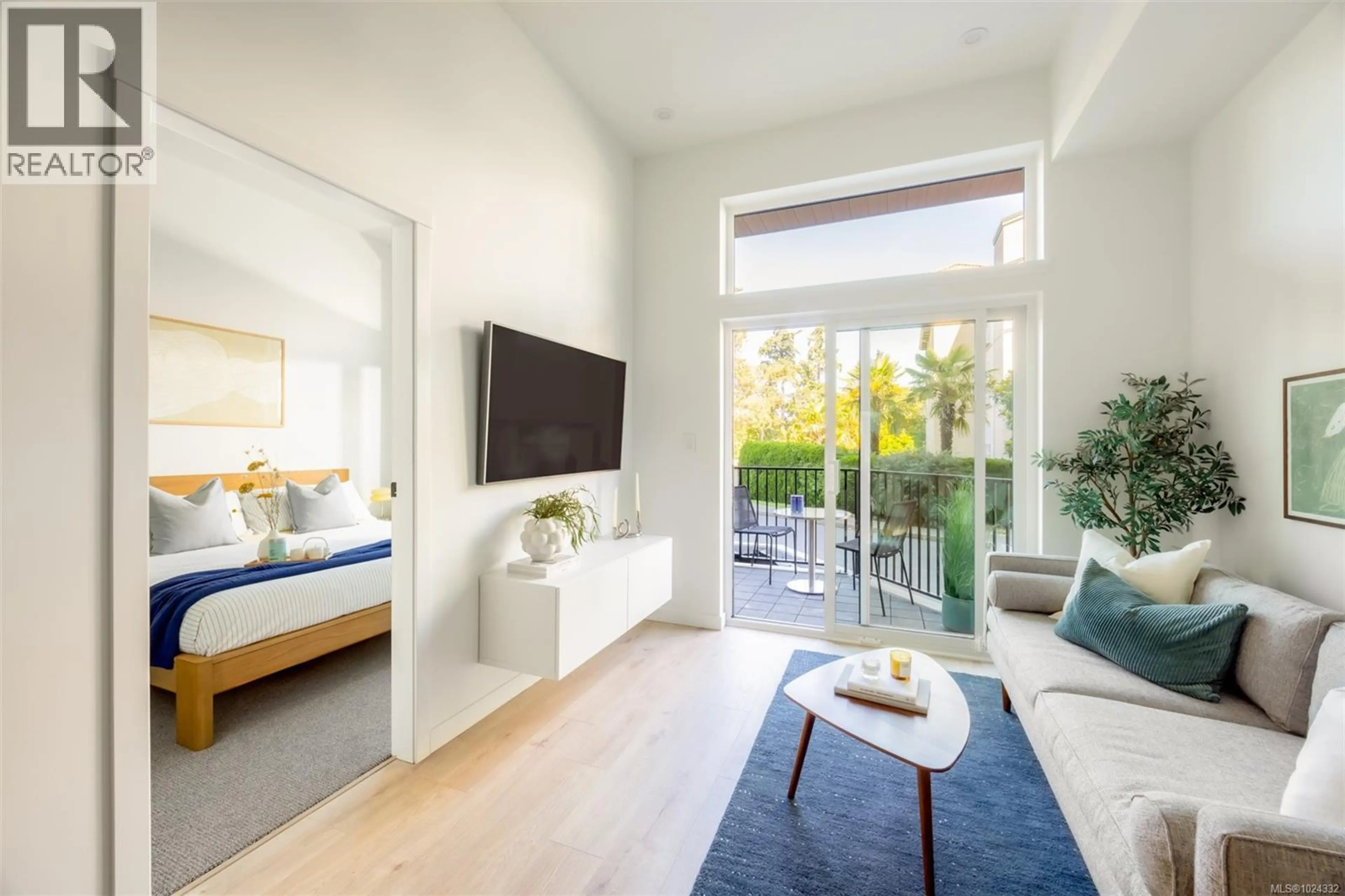 Property at #211 1075 TILLICUM RD, Esquimalt, BC