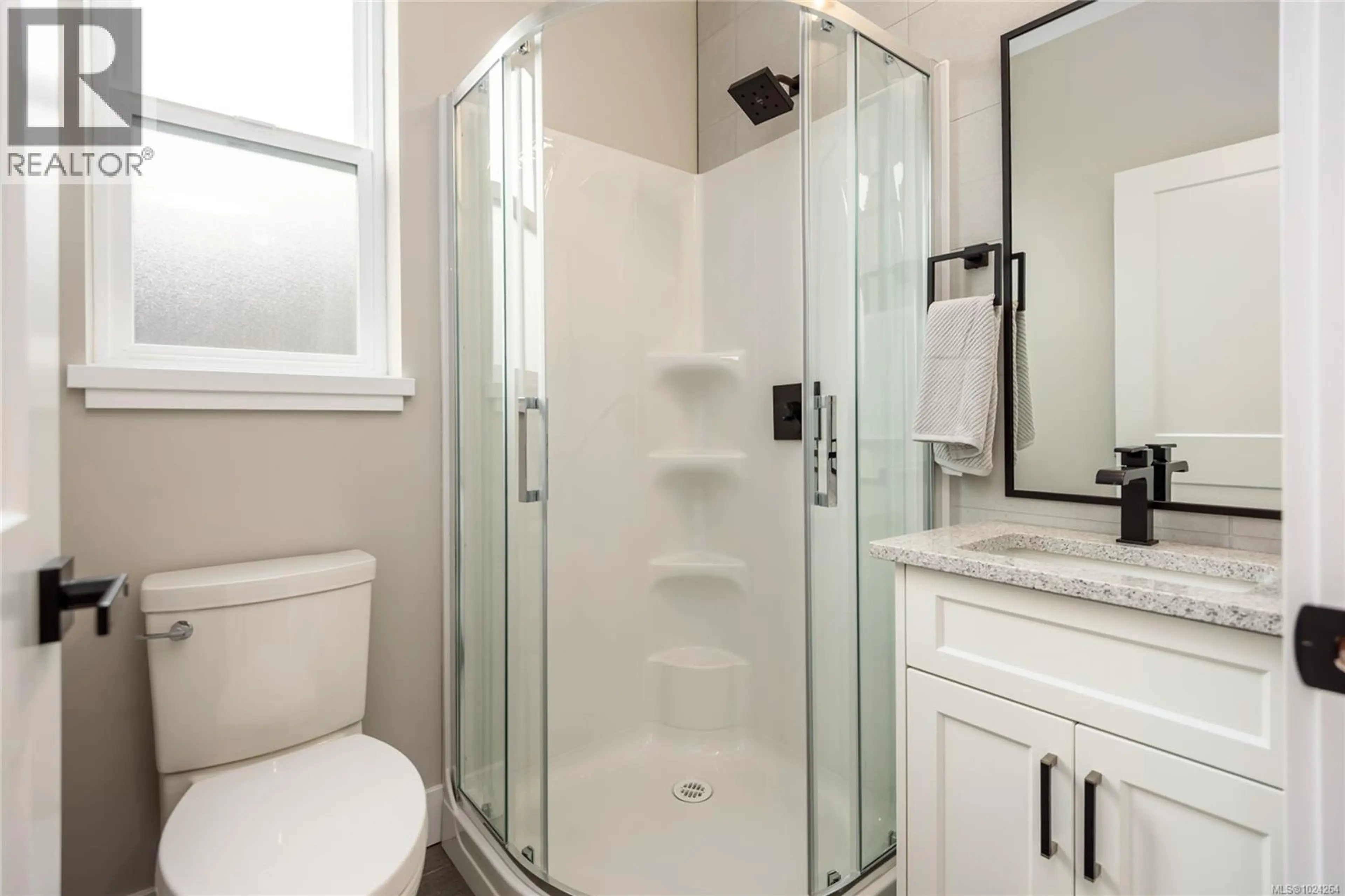 Property at 649 5TH ST, Courtenay, BC