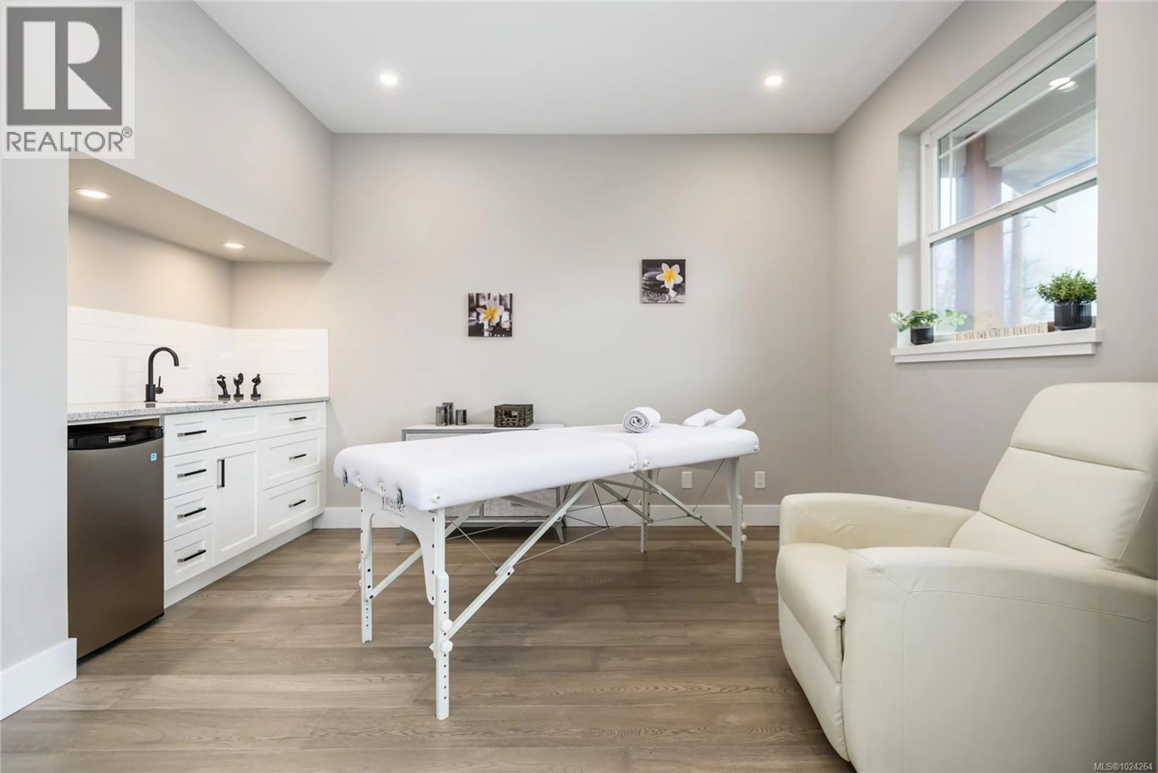 Property at 649 5TH ST, Courtenay, BC