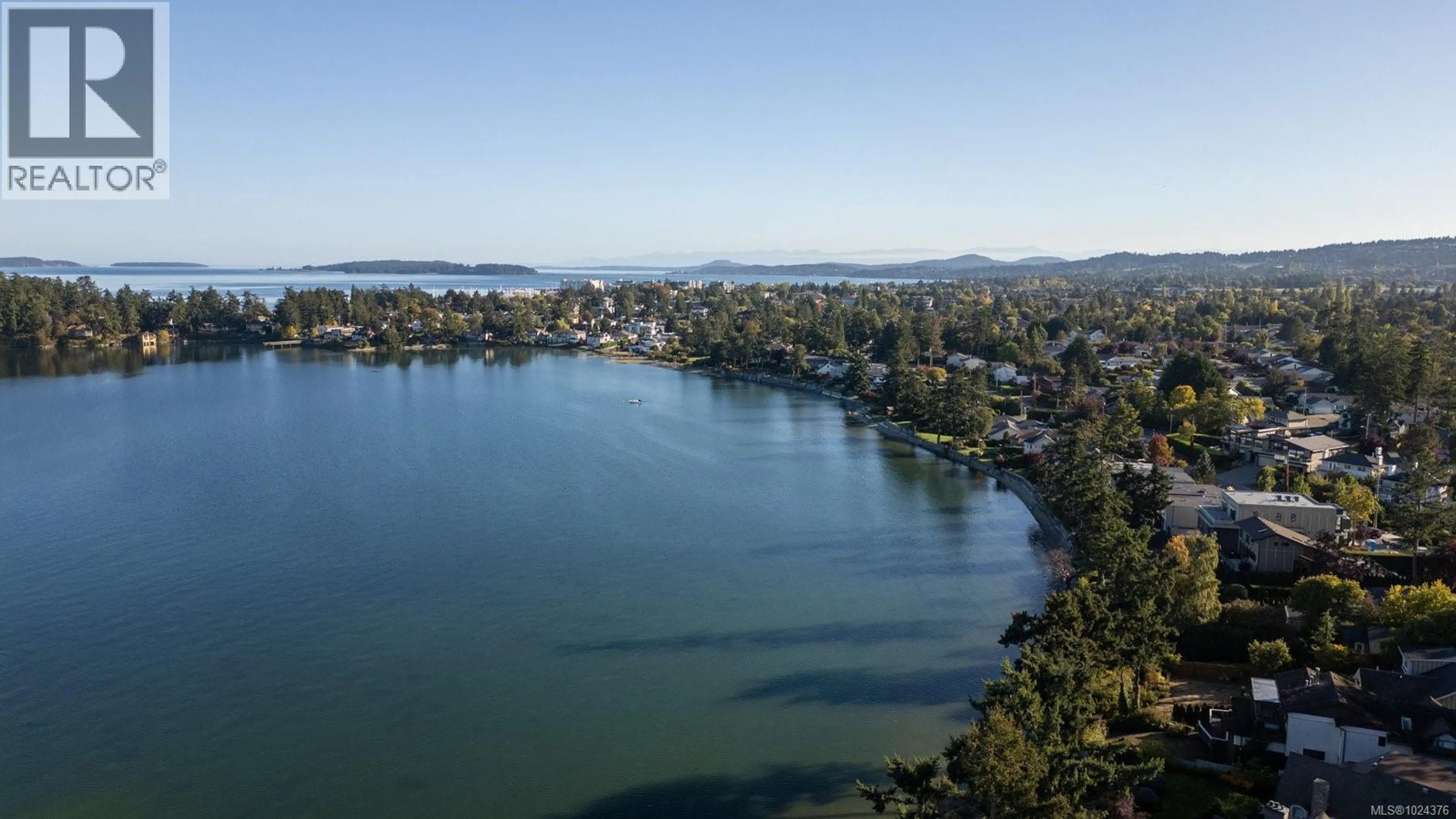 Property at #302 10393 ALLBAY RD, Sidney, BC