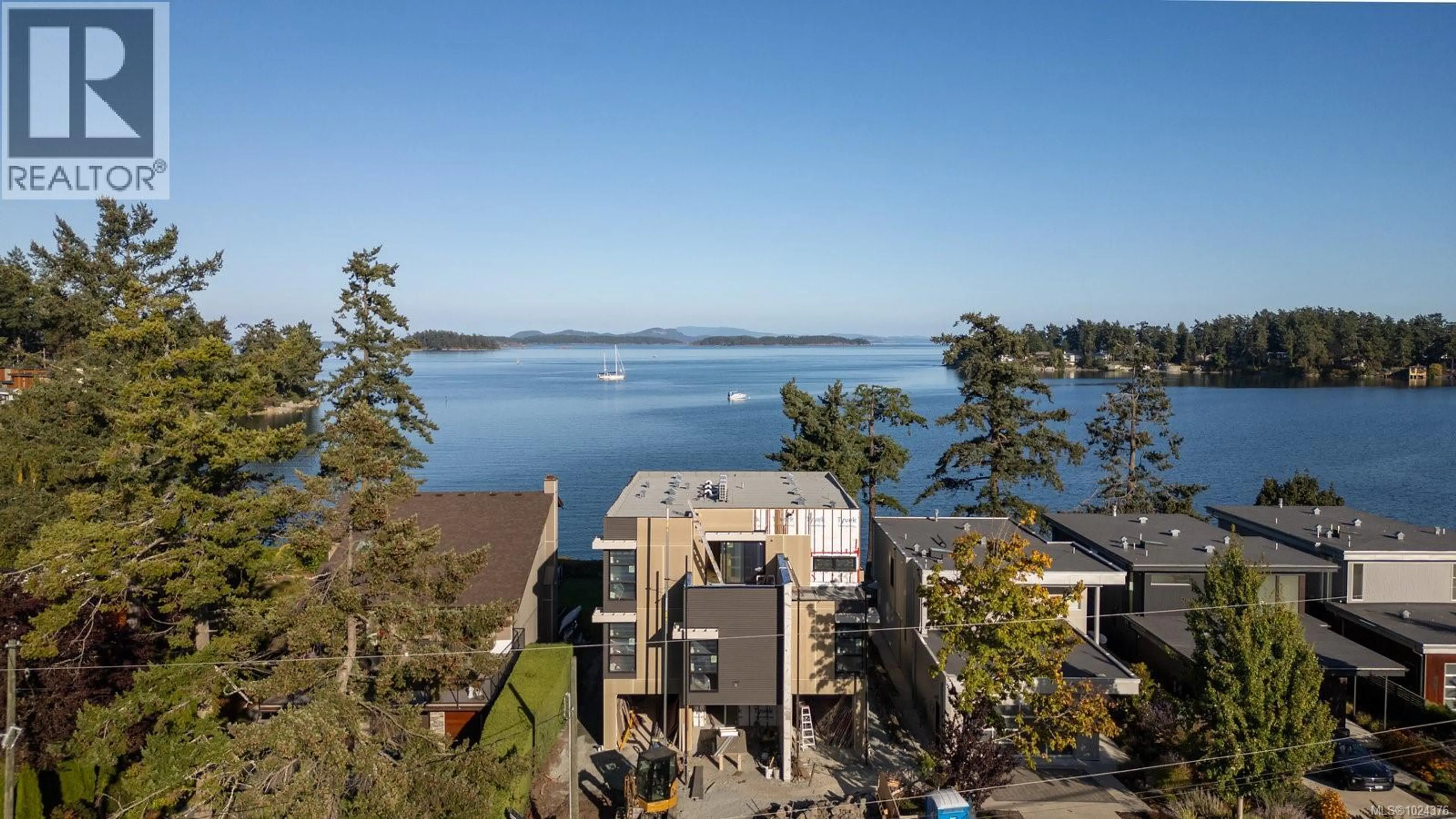 Property at #302 10393 ALLBAY RD, Sidney, BC