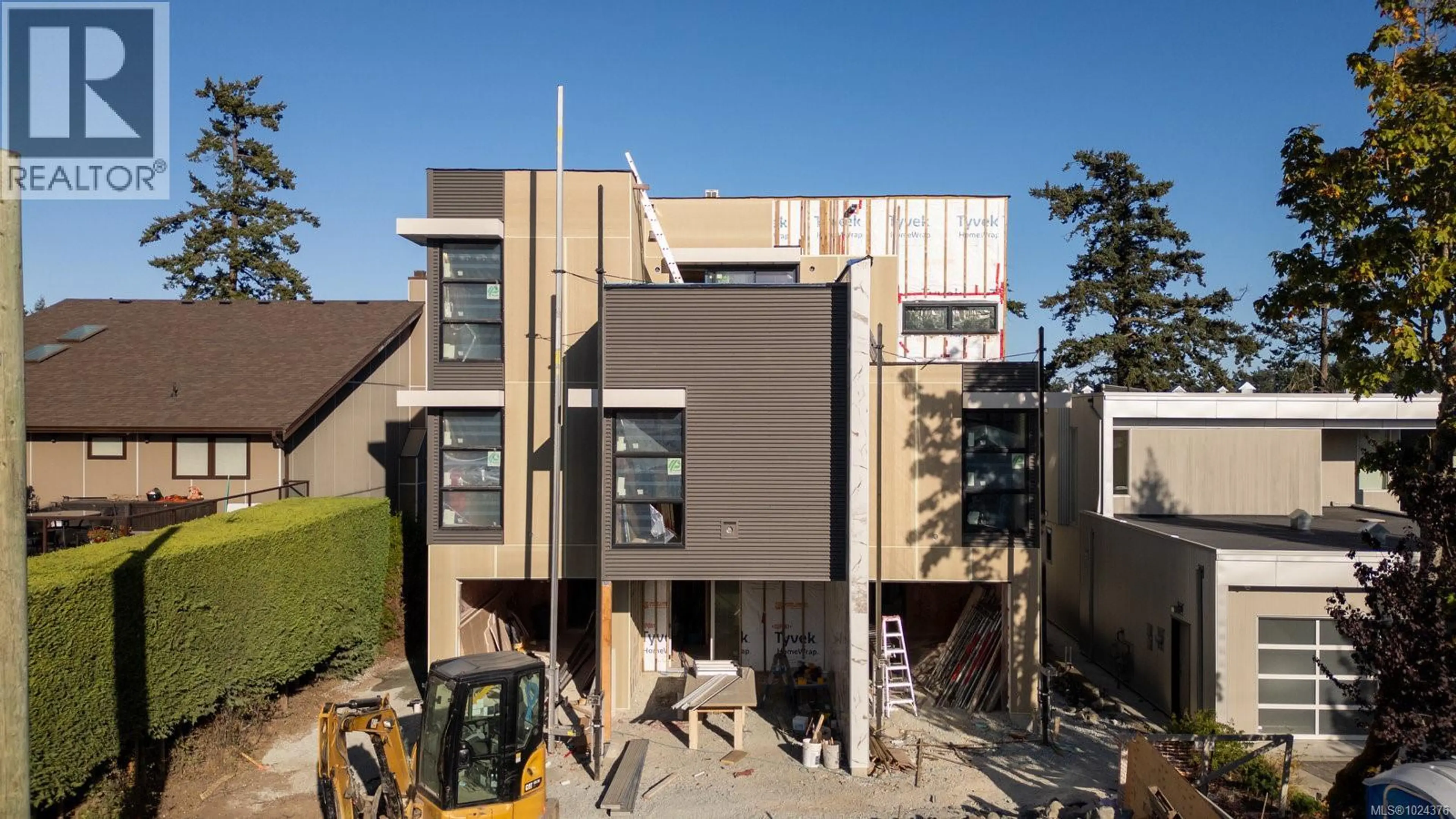 Property at #302 10393 ALLBAY RD, Sidney, BC