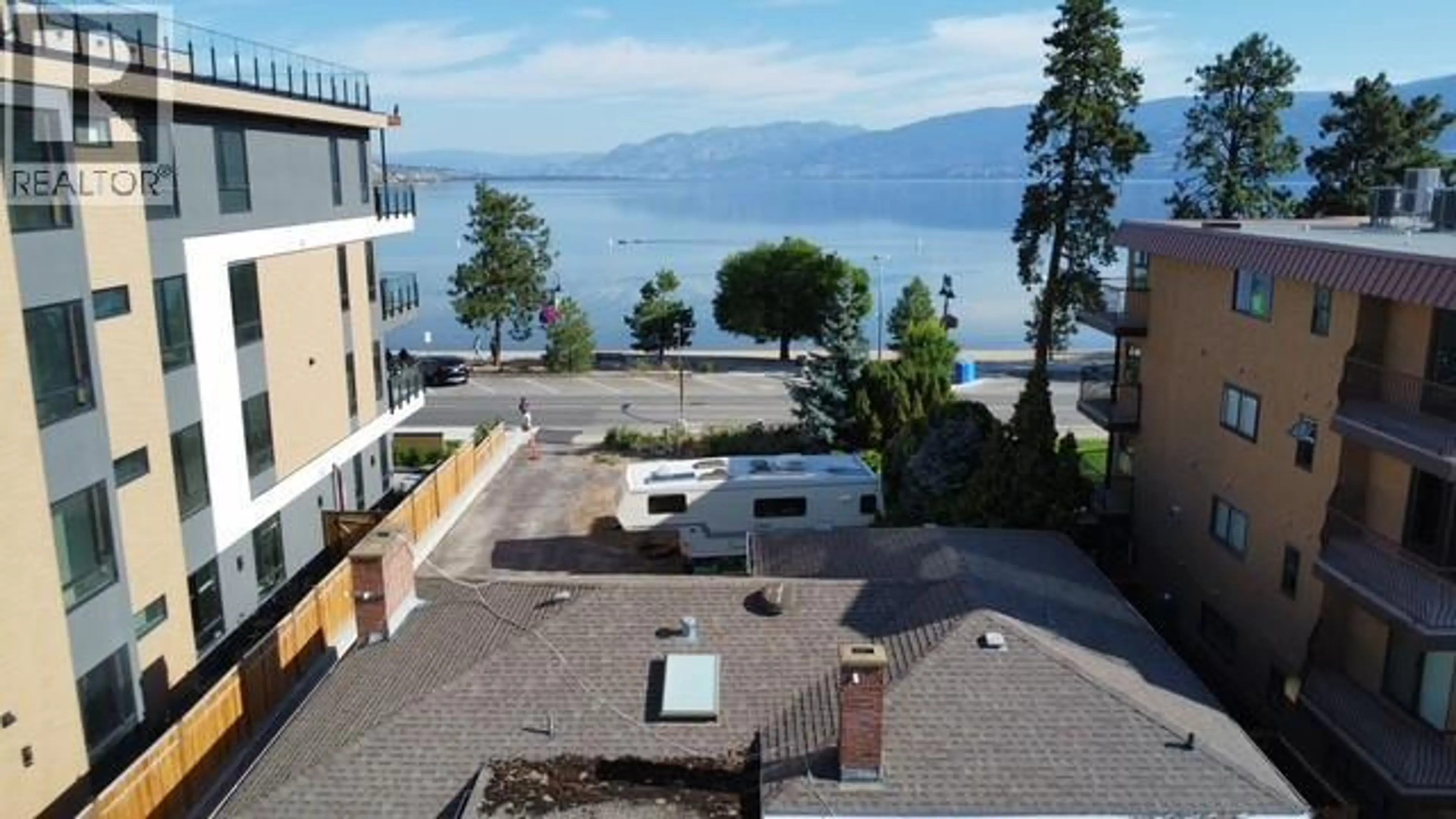 Property at 594 LAKESHORE DRIVE, Penticton, BC