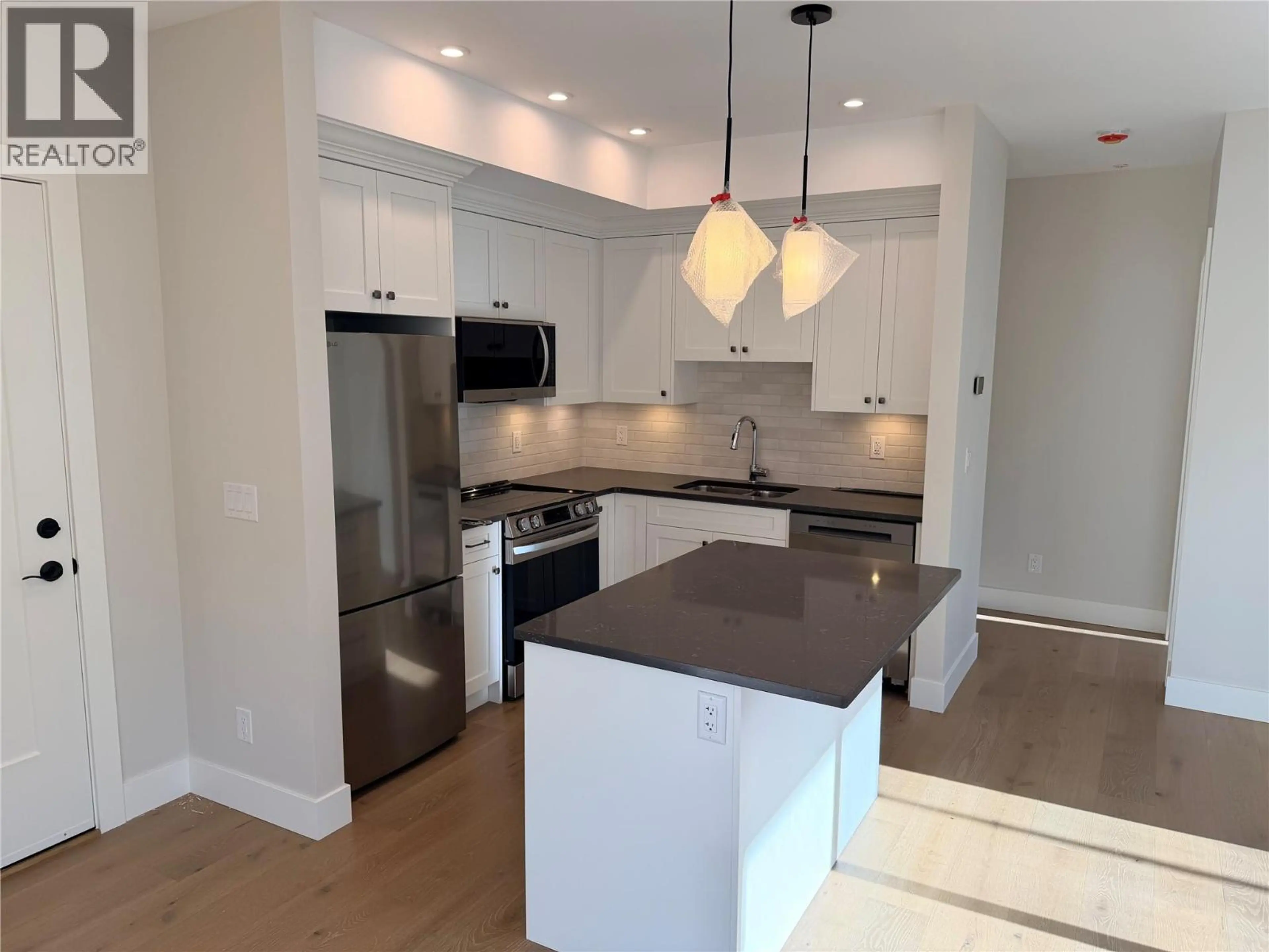 Property at #104 2171 VAN HORNE DRIVE, Kamloops, BC