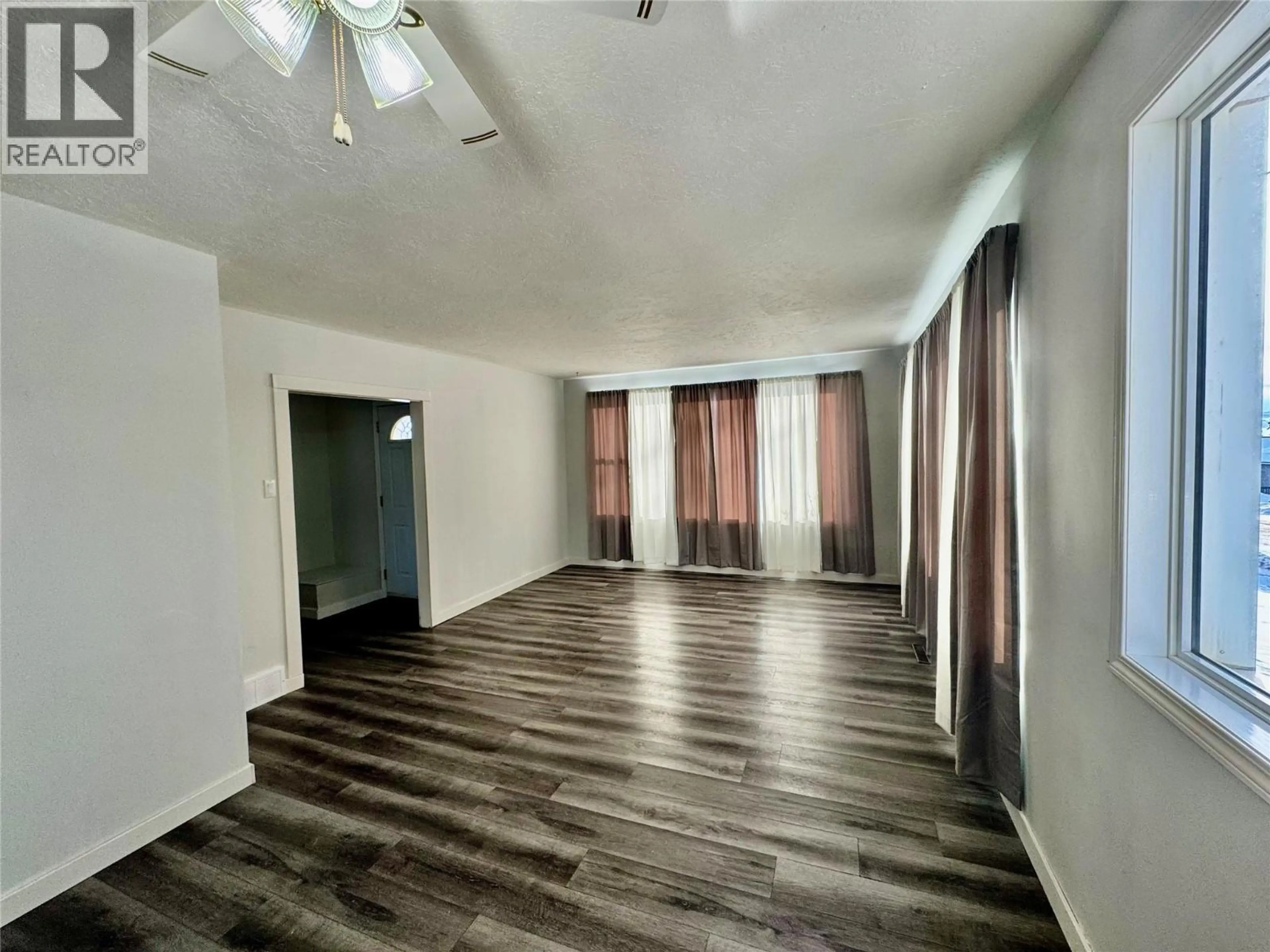 Property at 520 98 AVENUE, Dawson Creek, BC