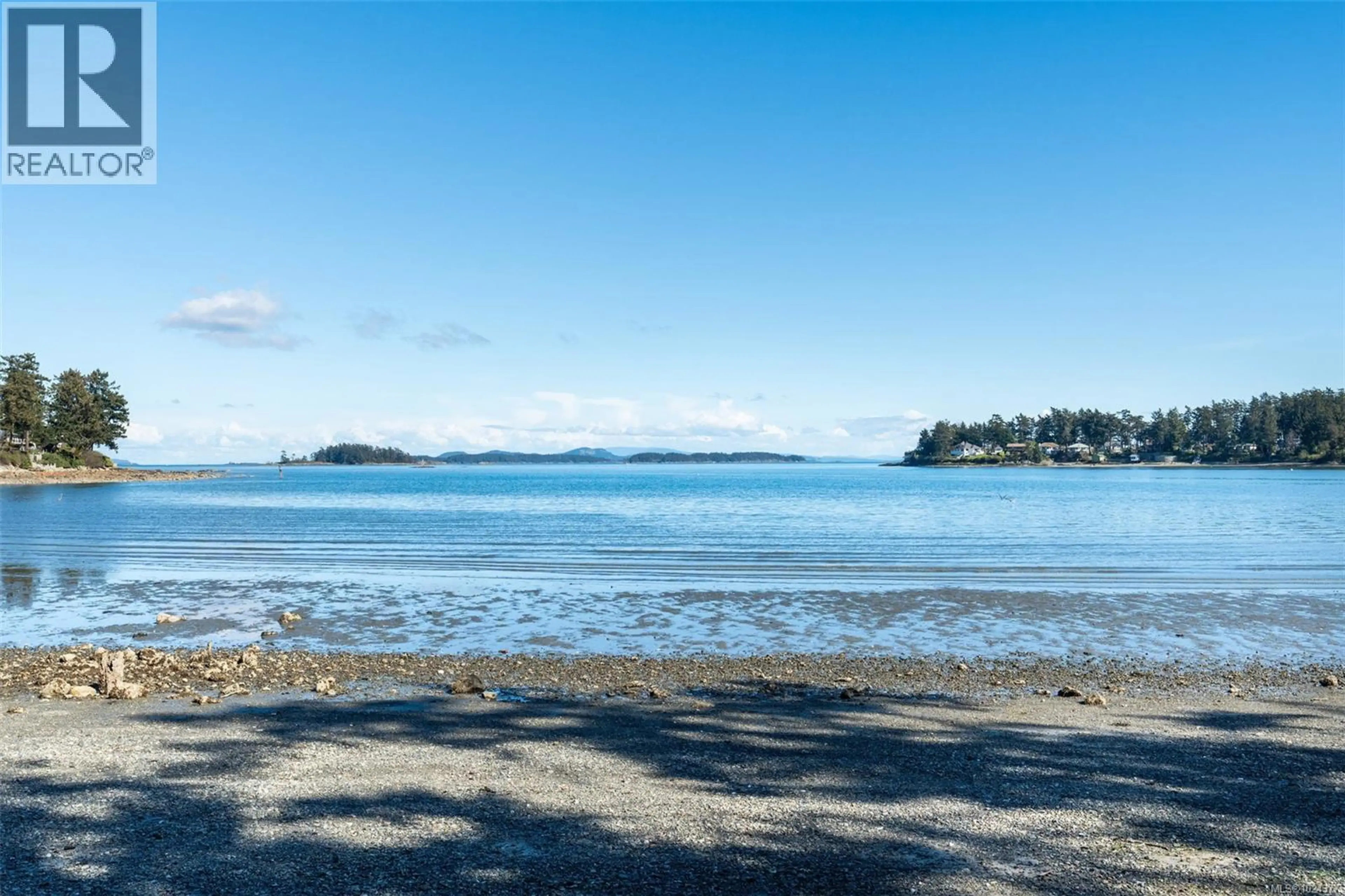 Property at #103 10393 ALLBAY RD, Sidney, BC