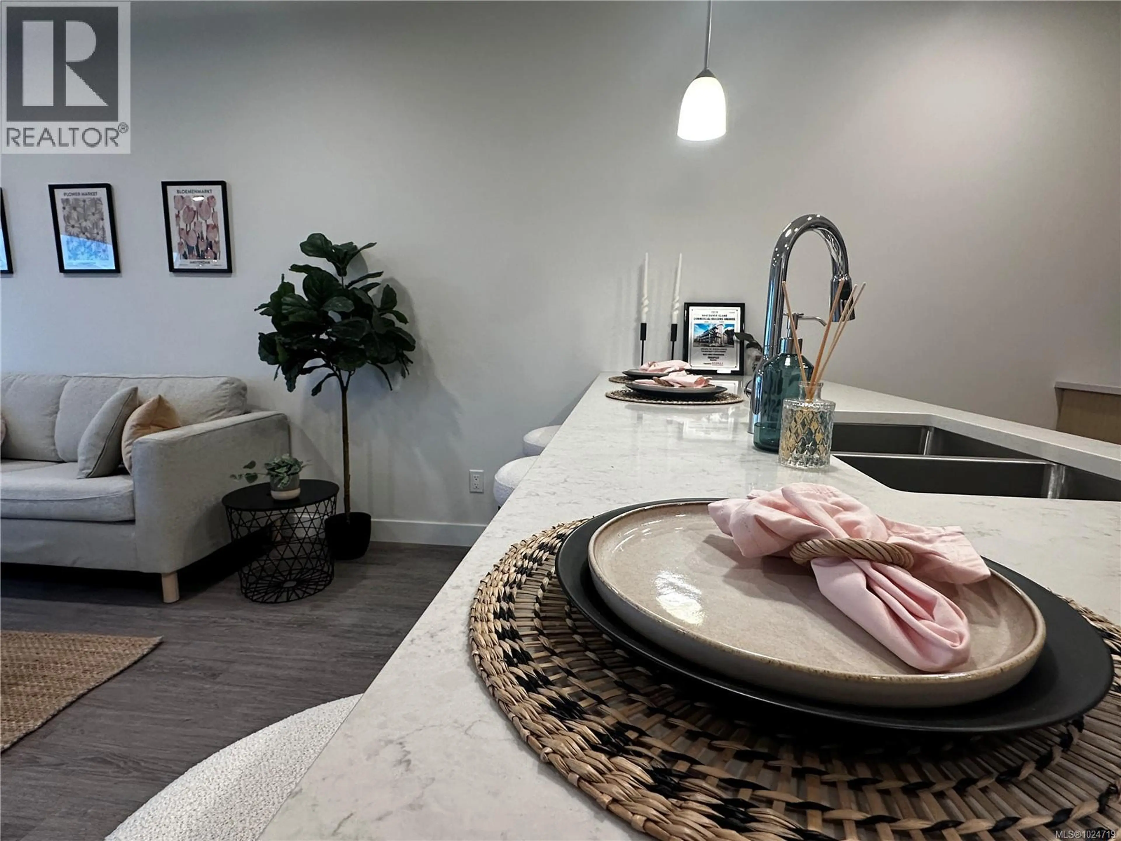 Property at #206 135 HALIBURTON ST, Nanaimo, BC