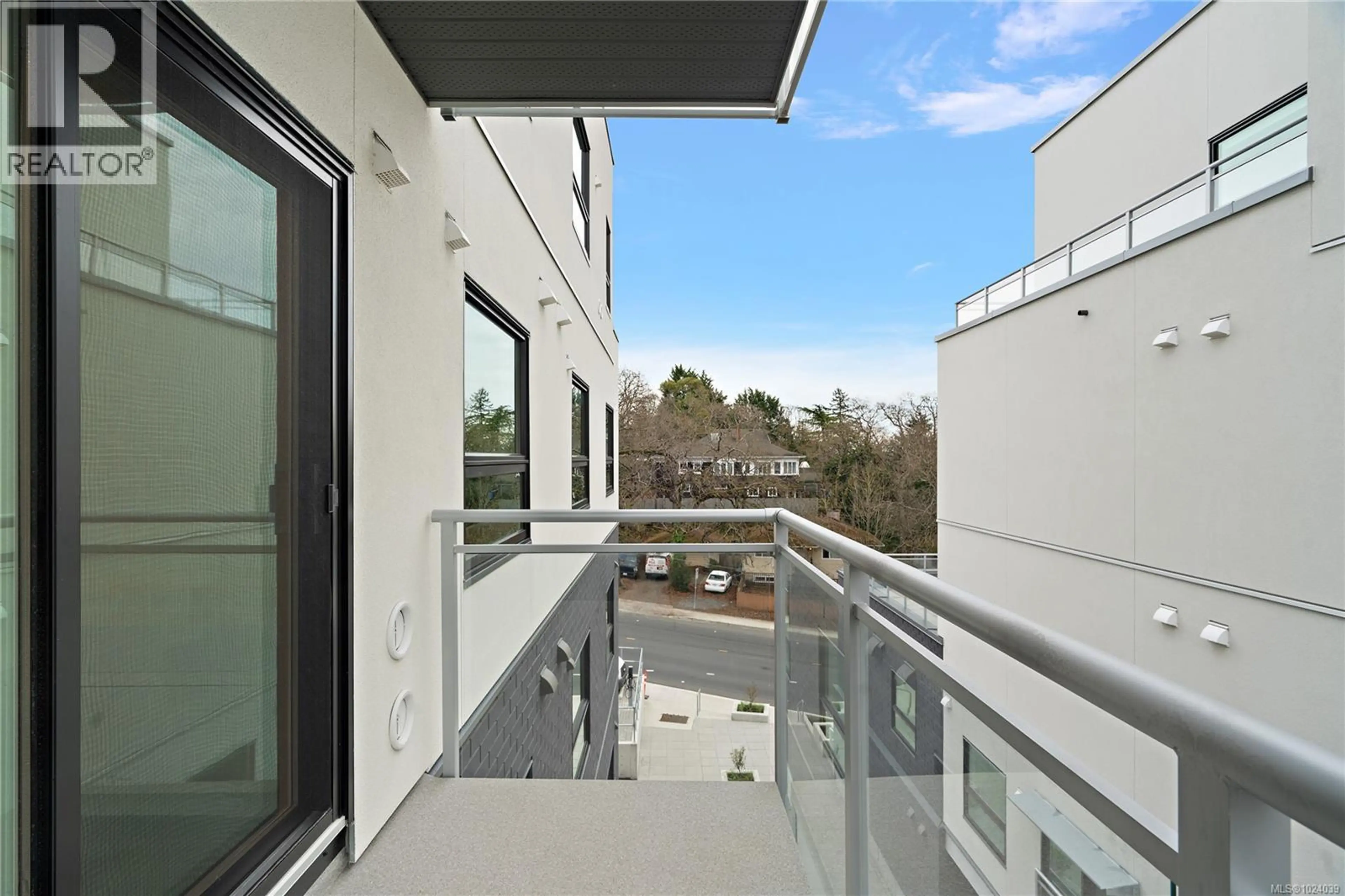 Property at #408 610 LAMPSON ST, Esquimalt, BC