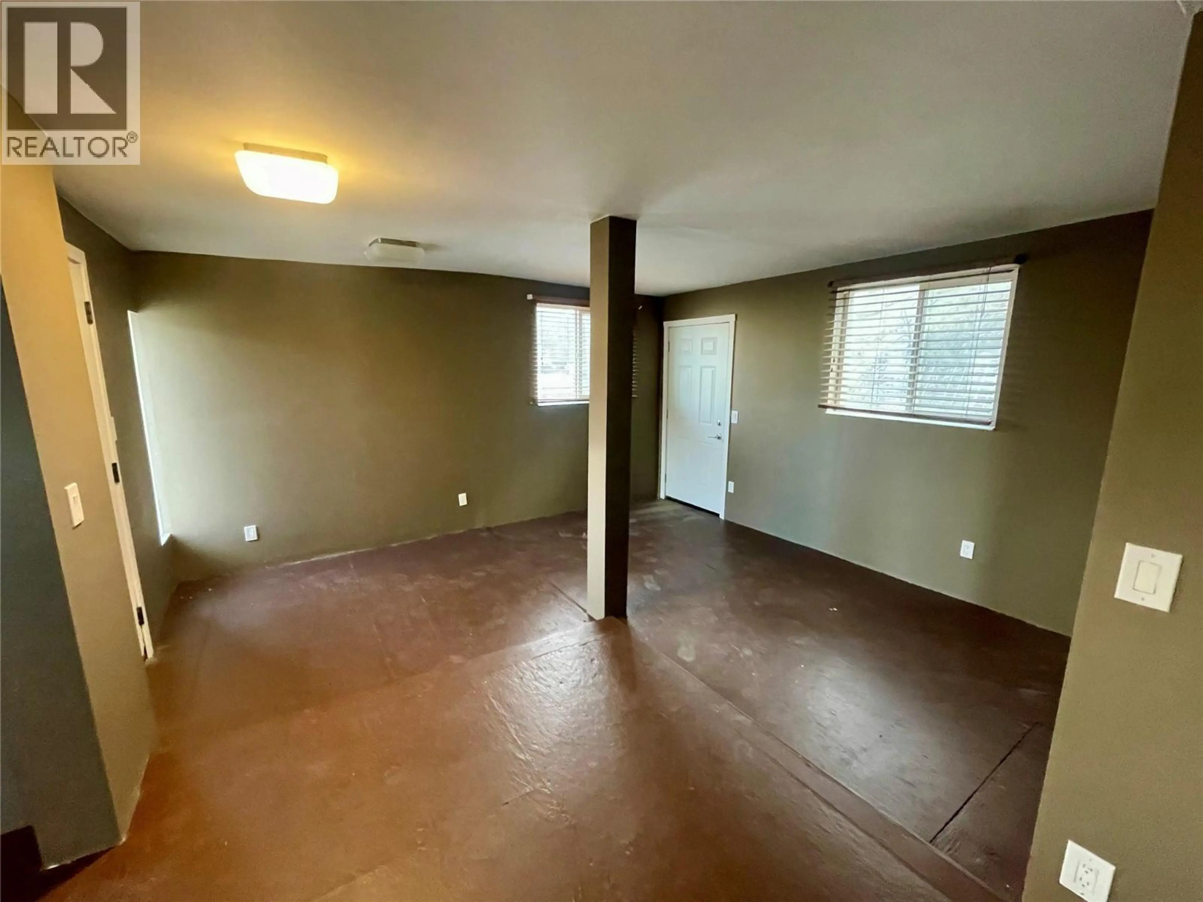 Property at #32 4395 TRANS CANADA  E HIGHWAY, Kamloops, BC