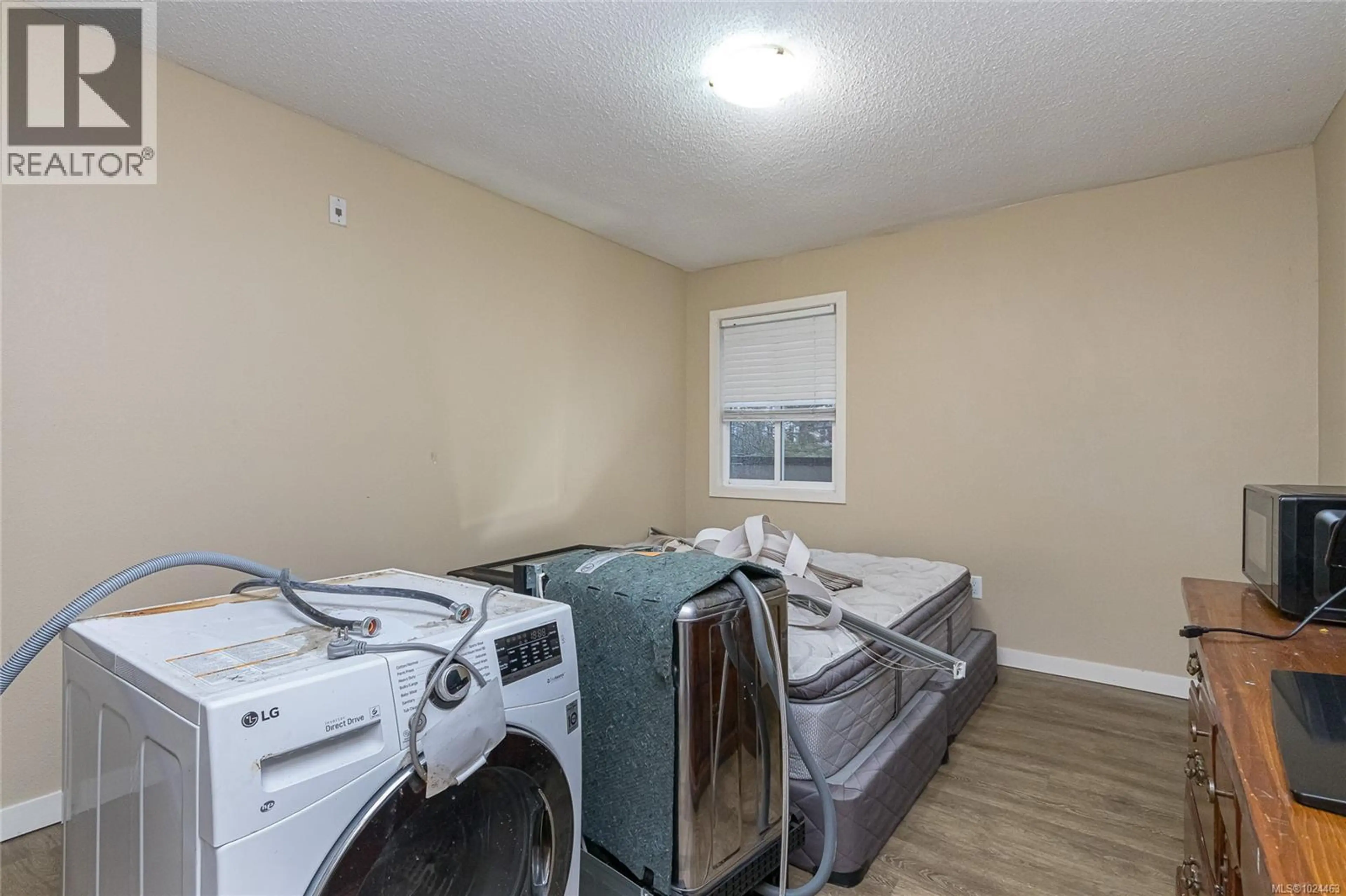 Property at #206 3800 QUADRA ST, Saanich, BC