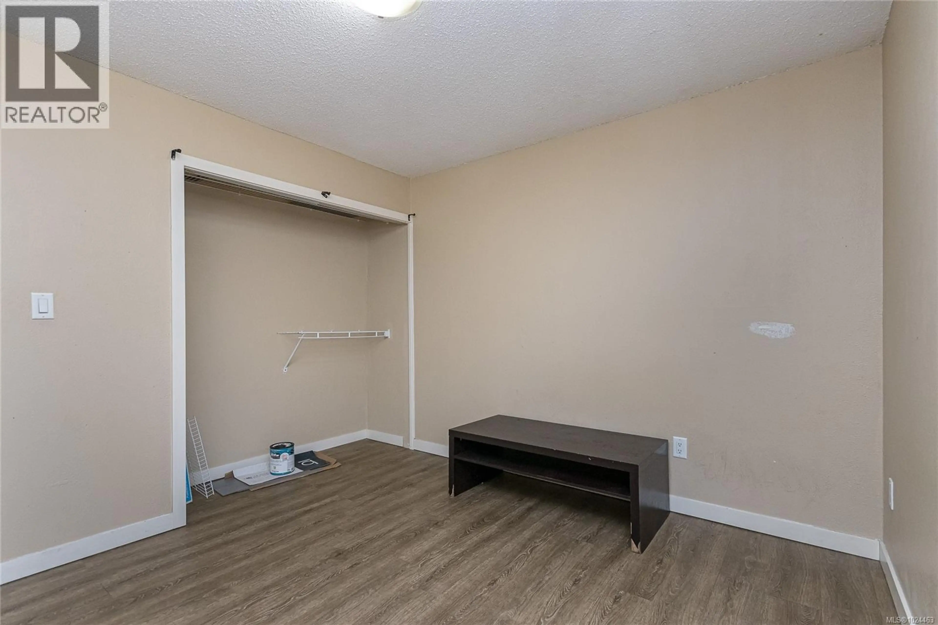 Property at #206 3800 QUADRA ST, Saanich, BC