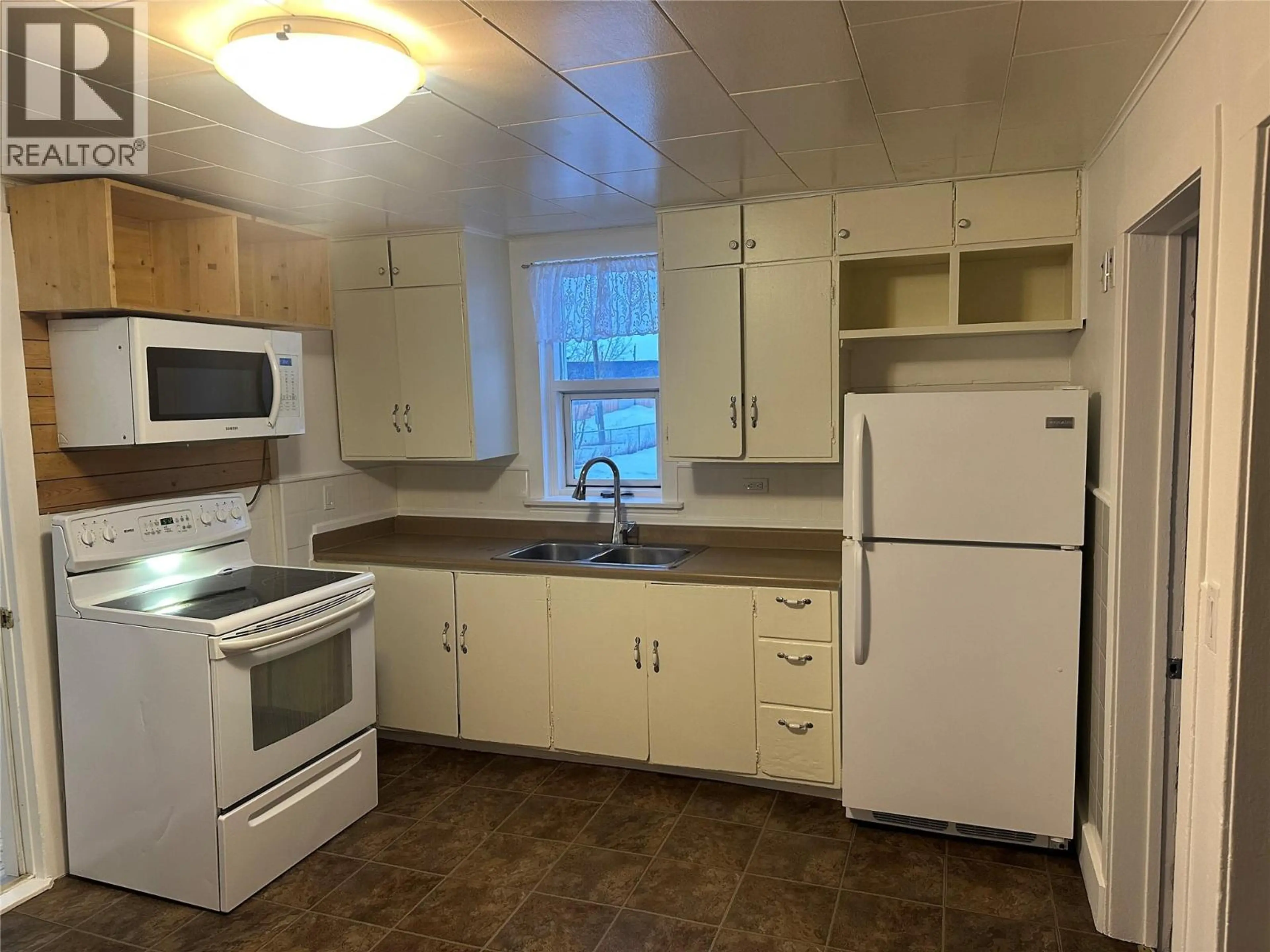 Property at 1616 102 AVENUE, Dawson Creek, BC