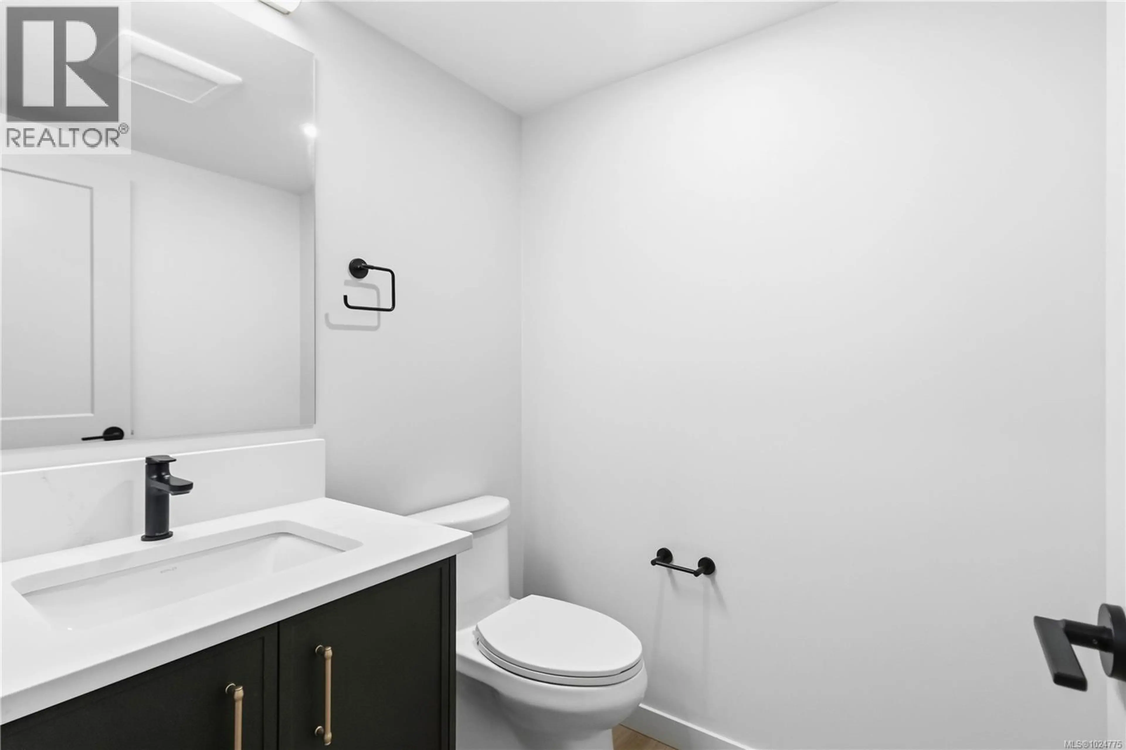 Property at #4 1789 EMERSON ST, Victoria, BC