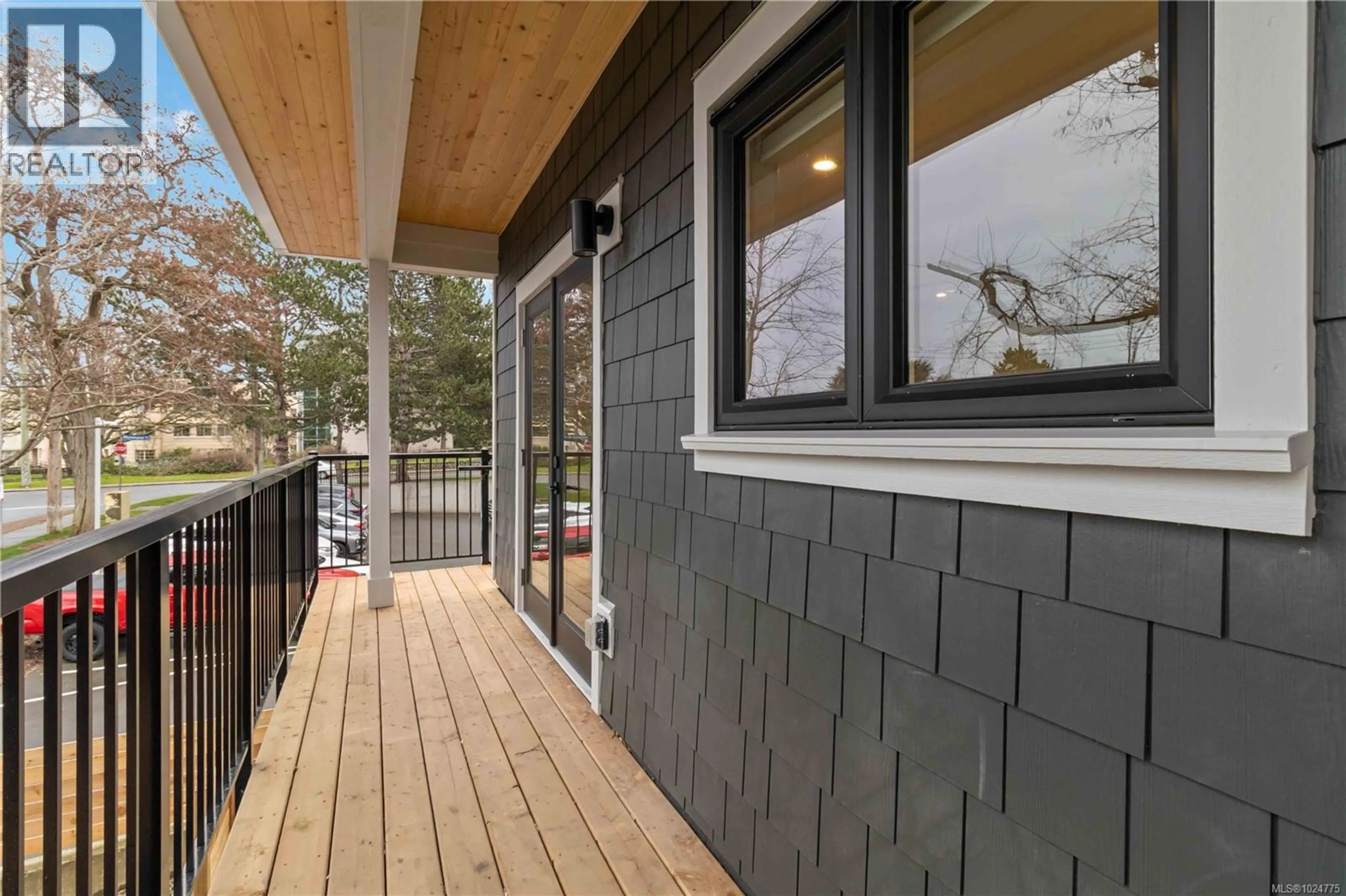 Property at #4 1789 EMERSON ST, Victoria, BC