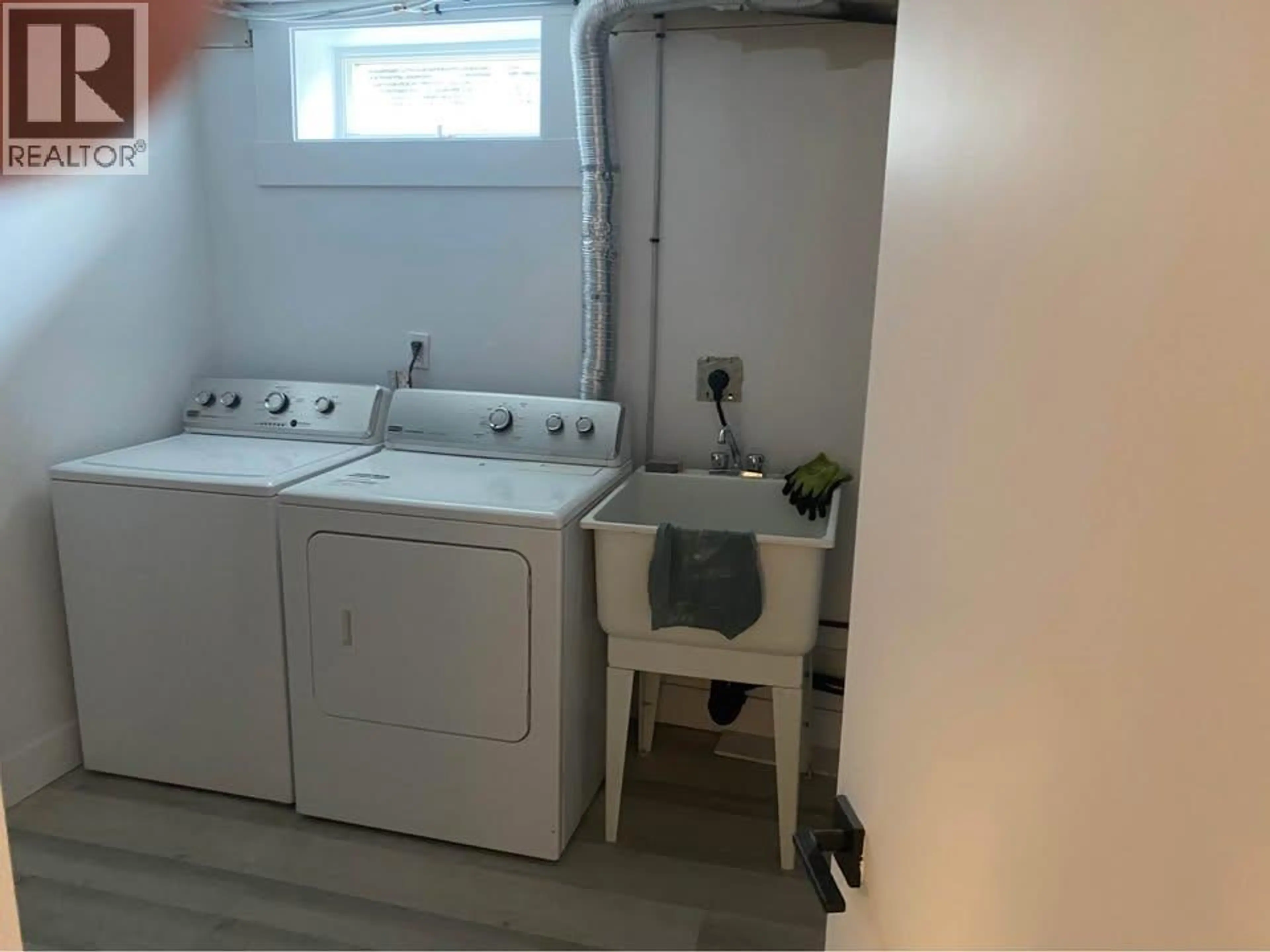 Property at 470 SNOWSELL STREET N, Kelowna, BC