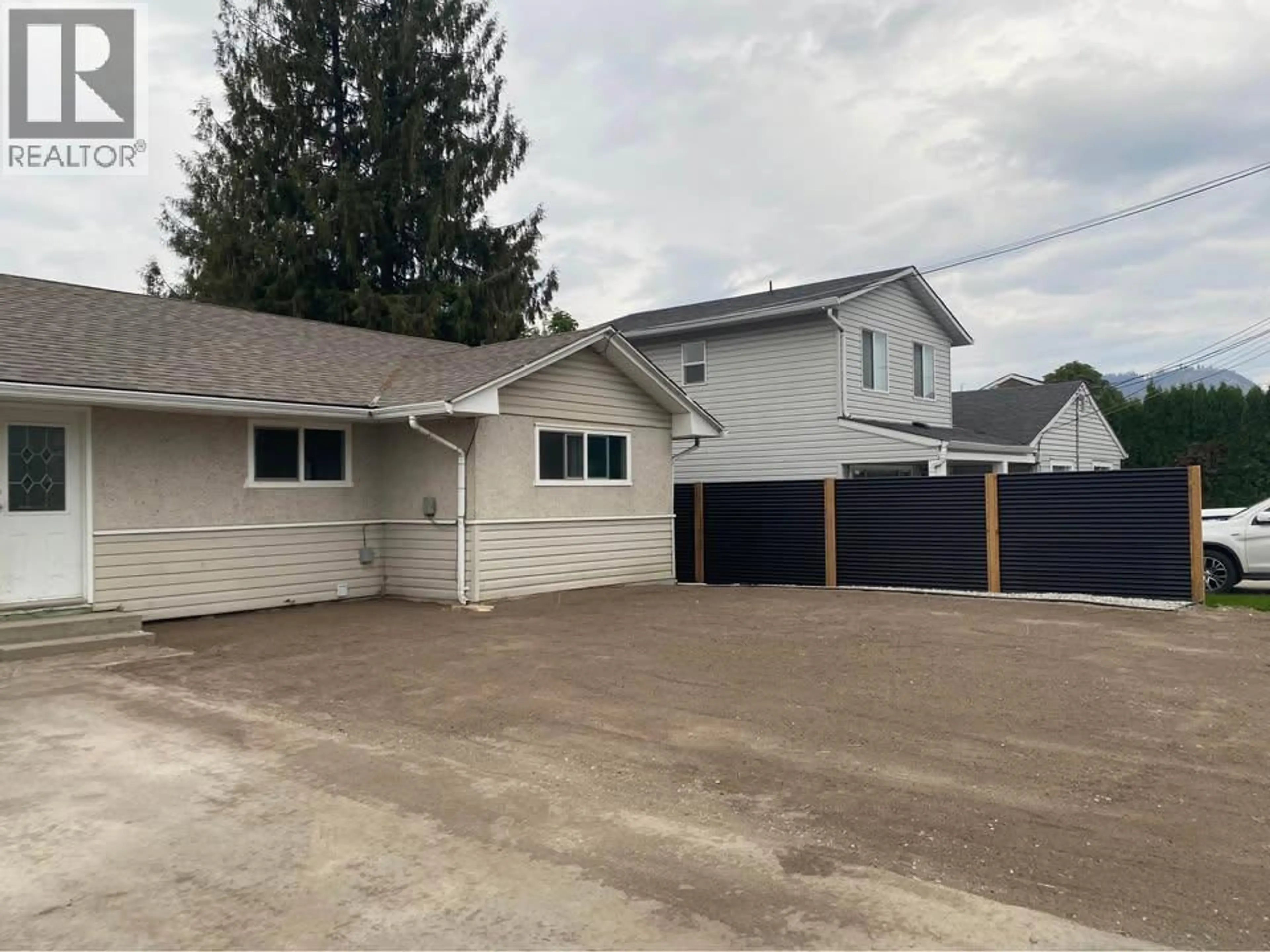 Property at 470 SNOWSELL STREET N, Kelowna, BC