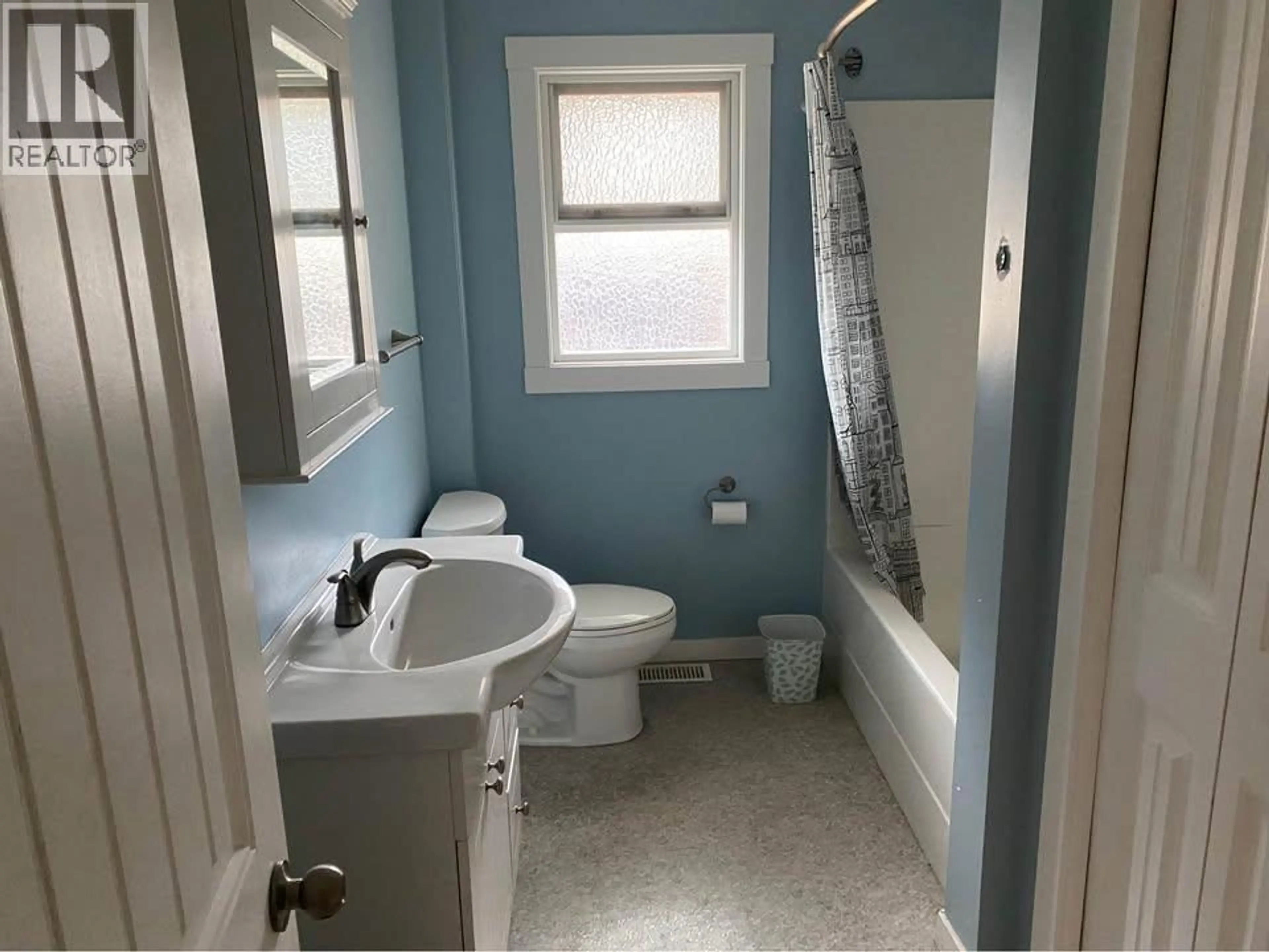 Property at 470 SNOWSELL STREET N, Kelowna, BC