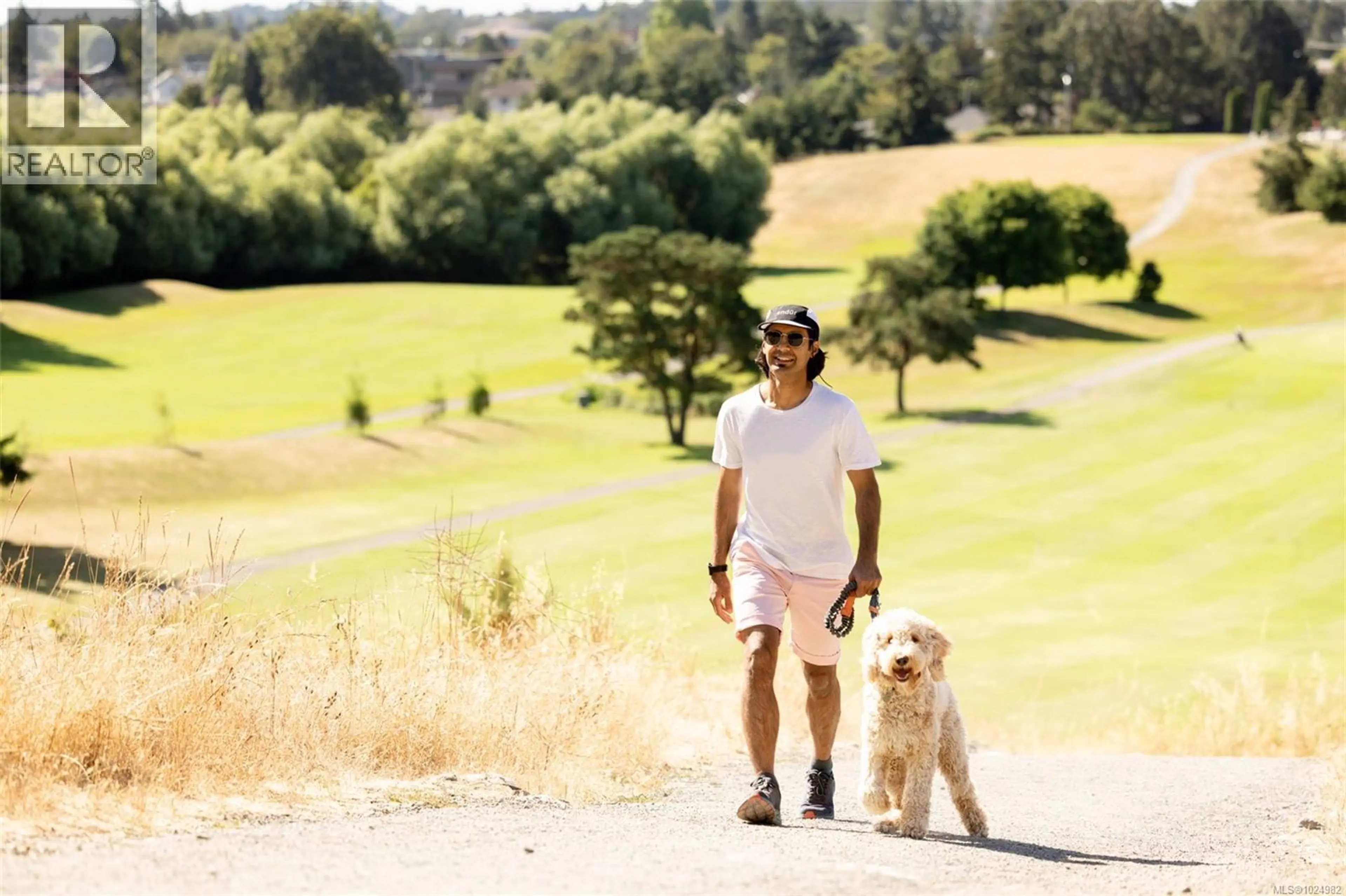 Property at #102 3226 SHELBOURNE ST, Saanich, BC