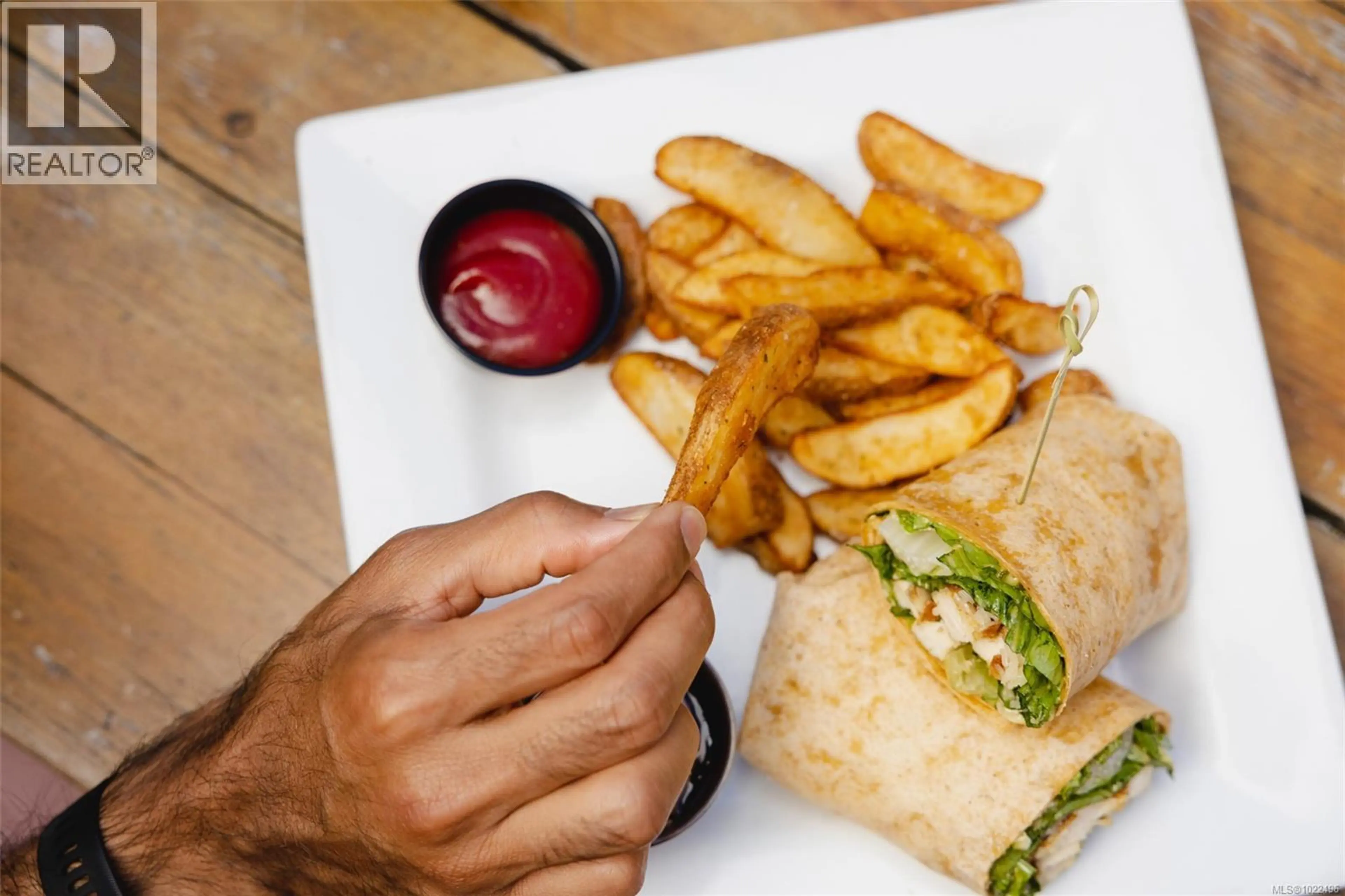 Property at #110 3226 SHELBOURNE ST, Saanich, BC