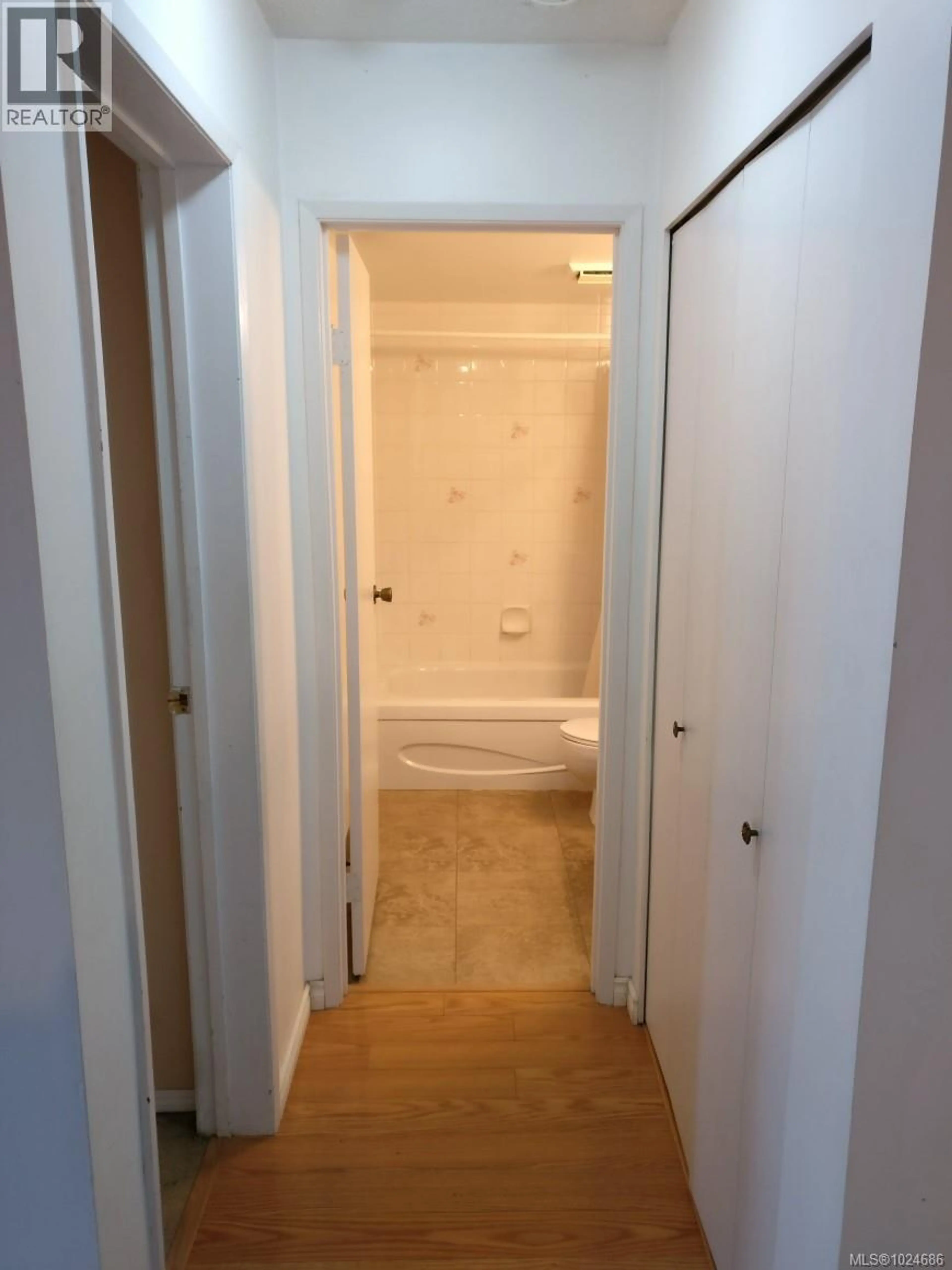 Property at #111 900 TOLMIE AVE, Victoria, BC