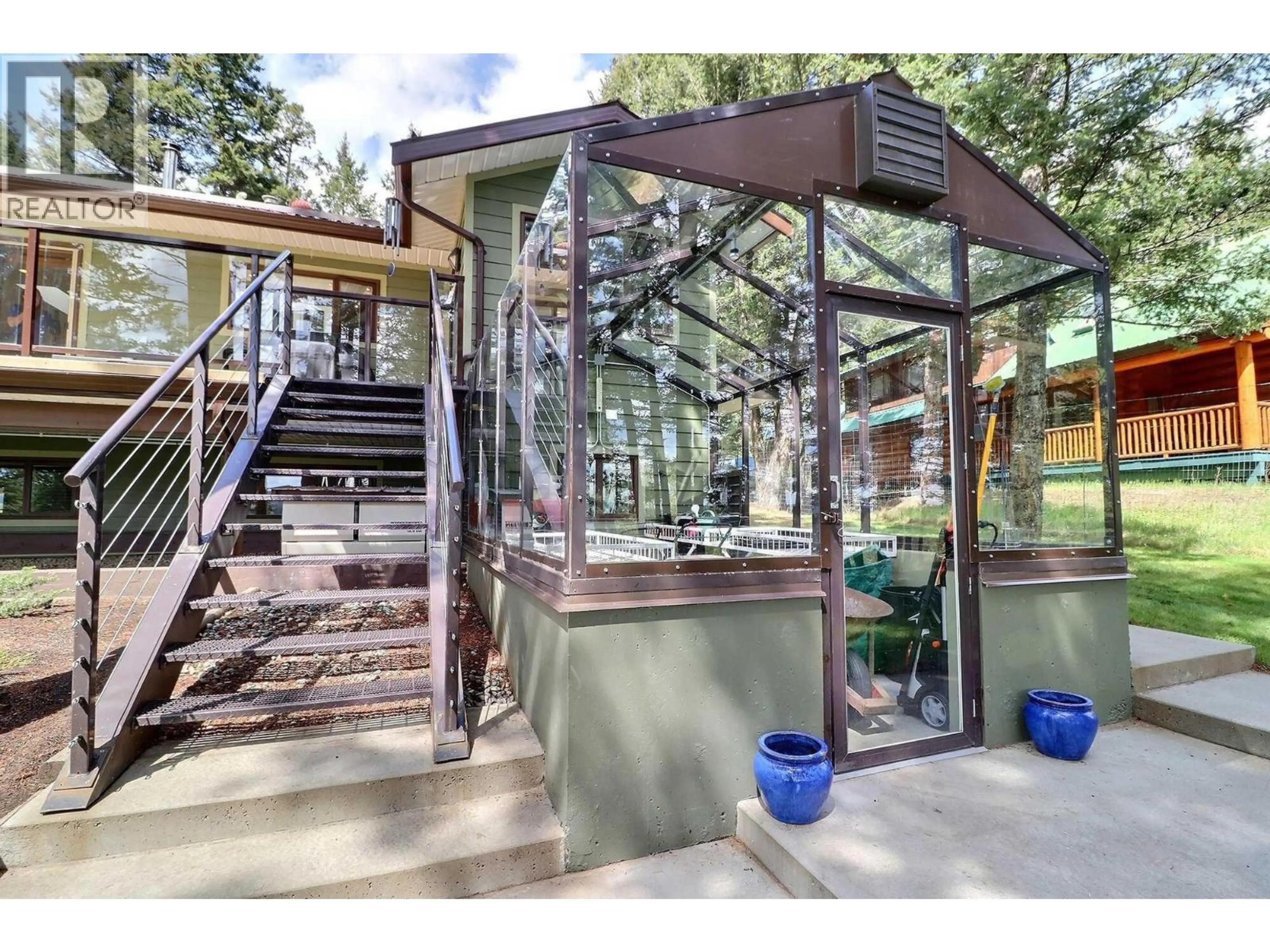 Property at 5042 GLOINNZUN DRIVE, 108 Mile Ranch, BC