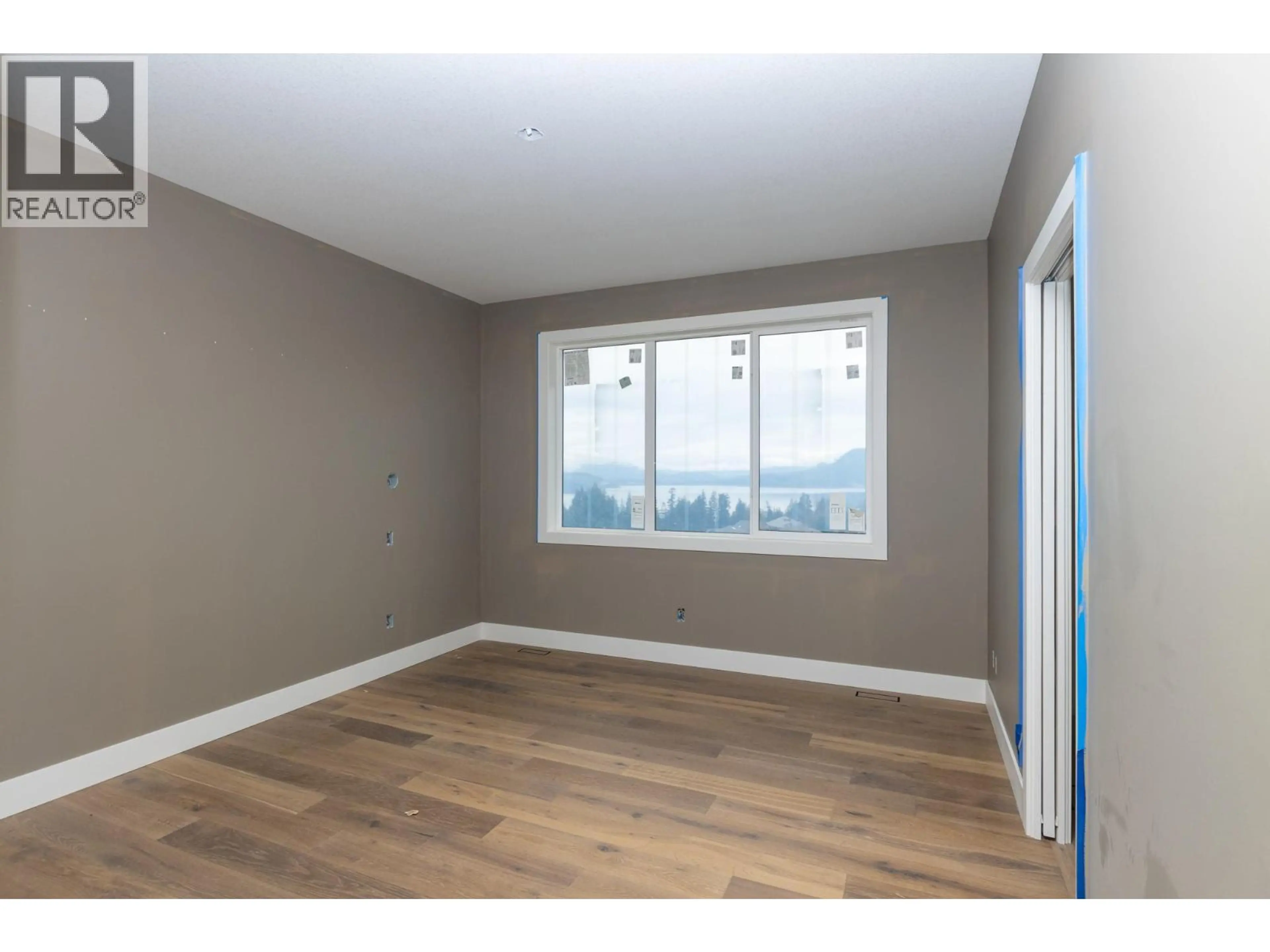 Property at 1121 16 AVENUE SE, Salmon Arm, BC