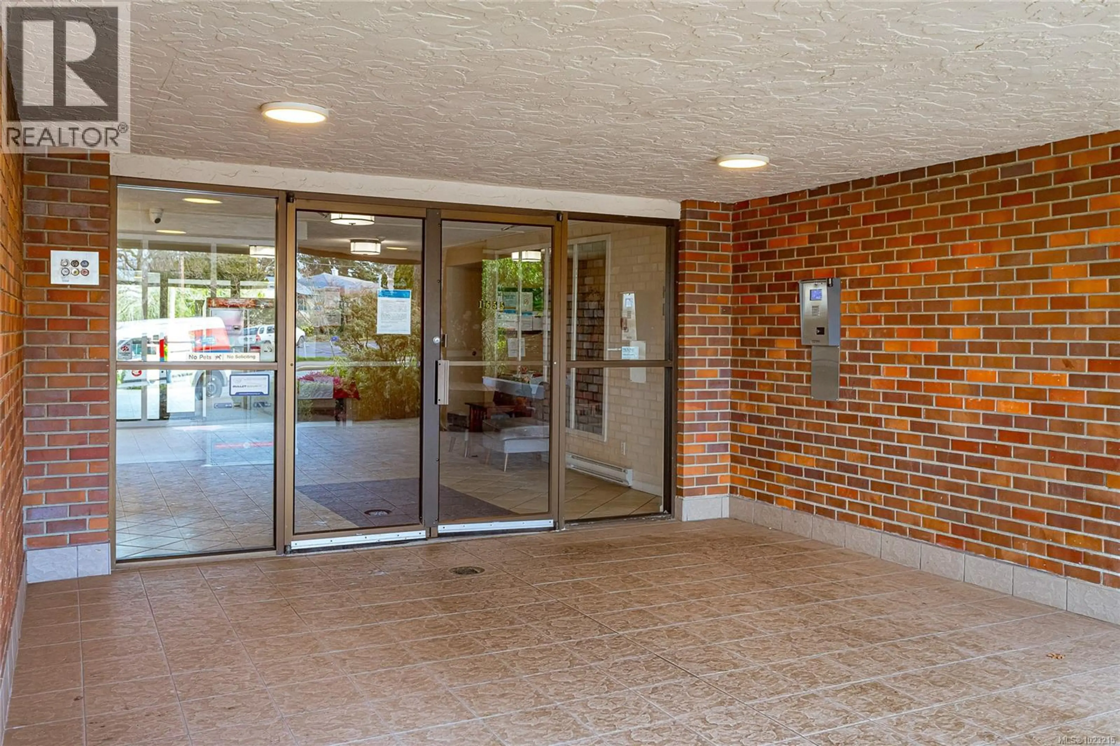 Property at #109 1655 BEGBIE ST, Victoria, BC