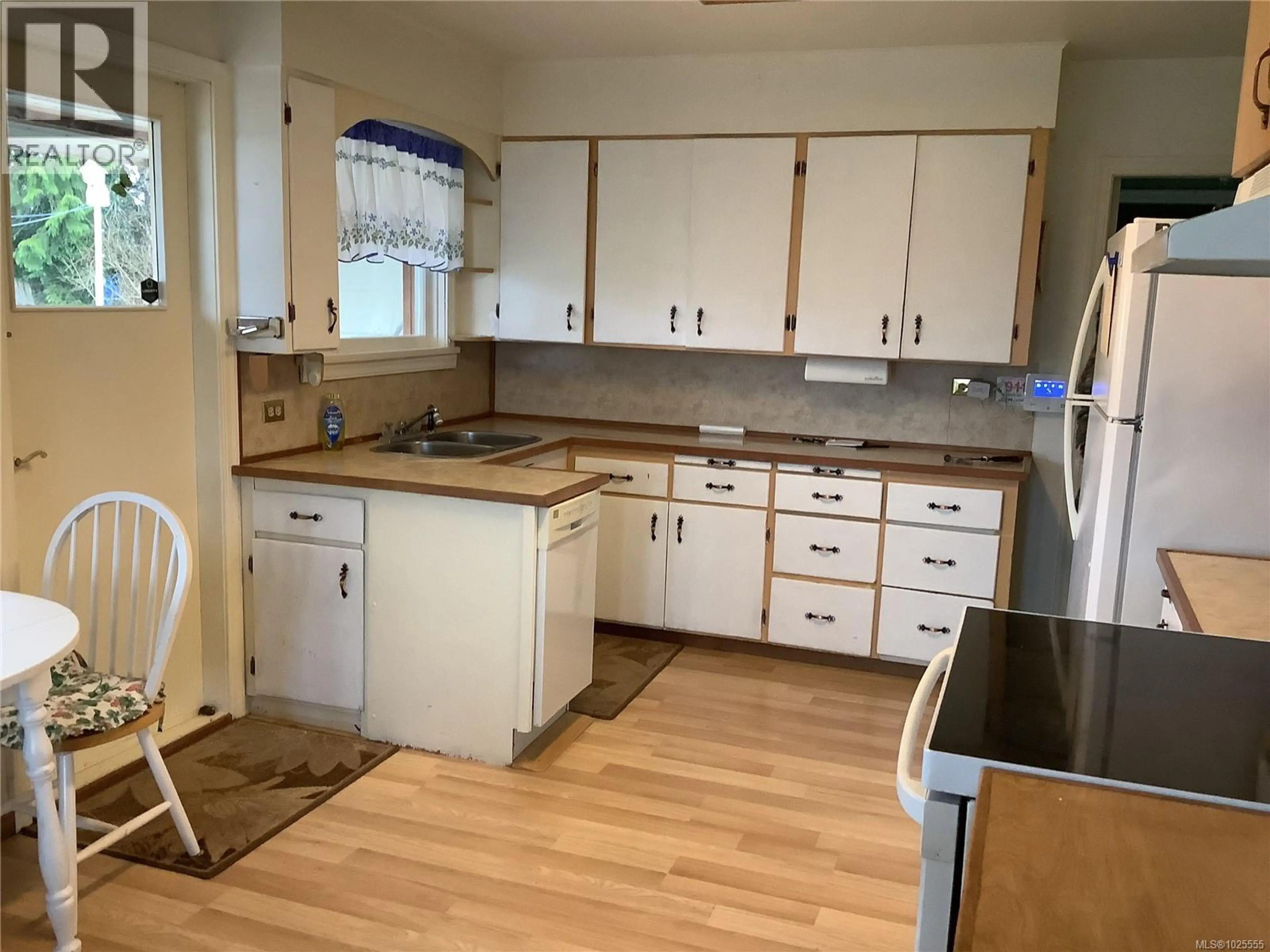 Property at 220 17TH AVE, Sointula, BC