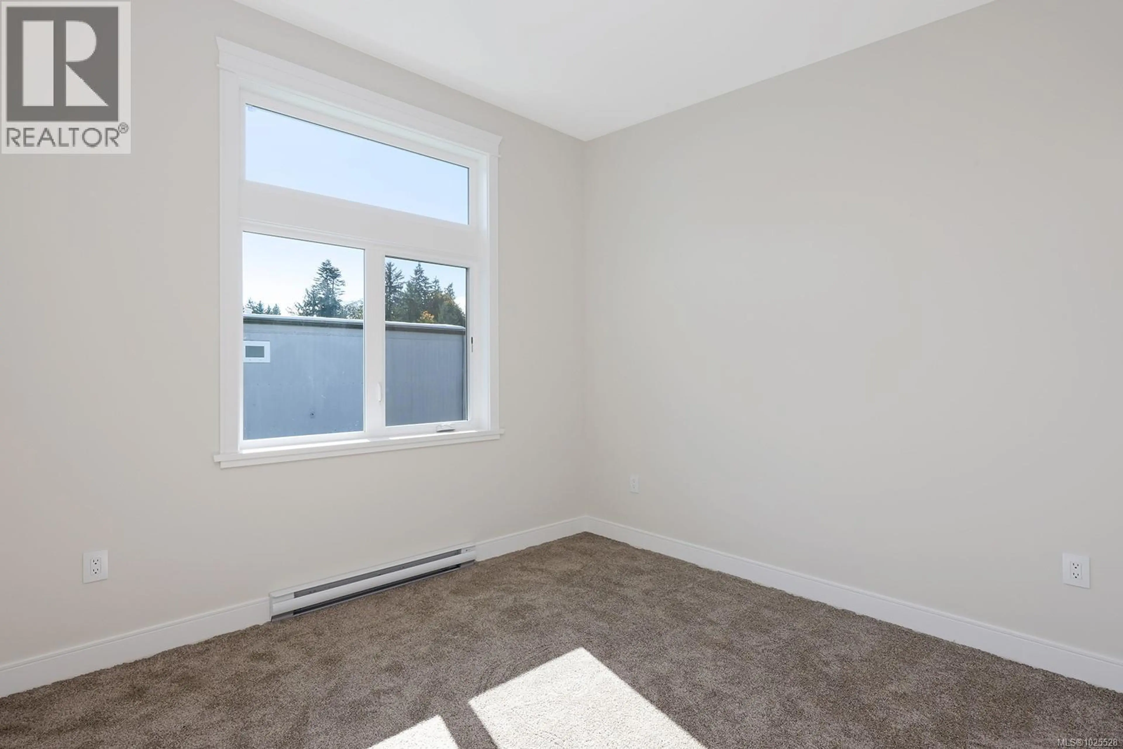 Property at #16 1240 WILKINSON RD, Comox, BC