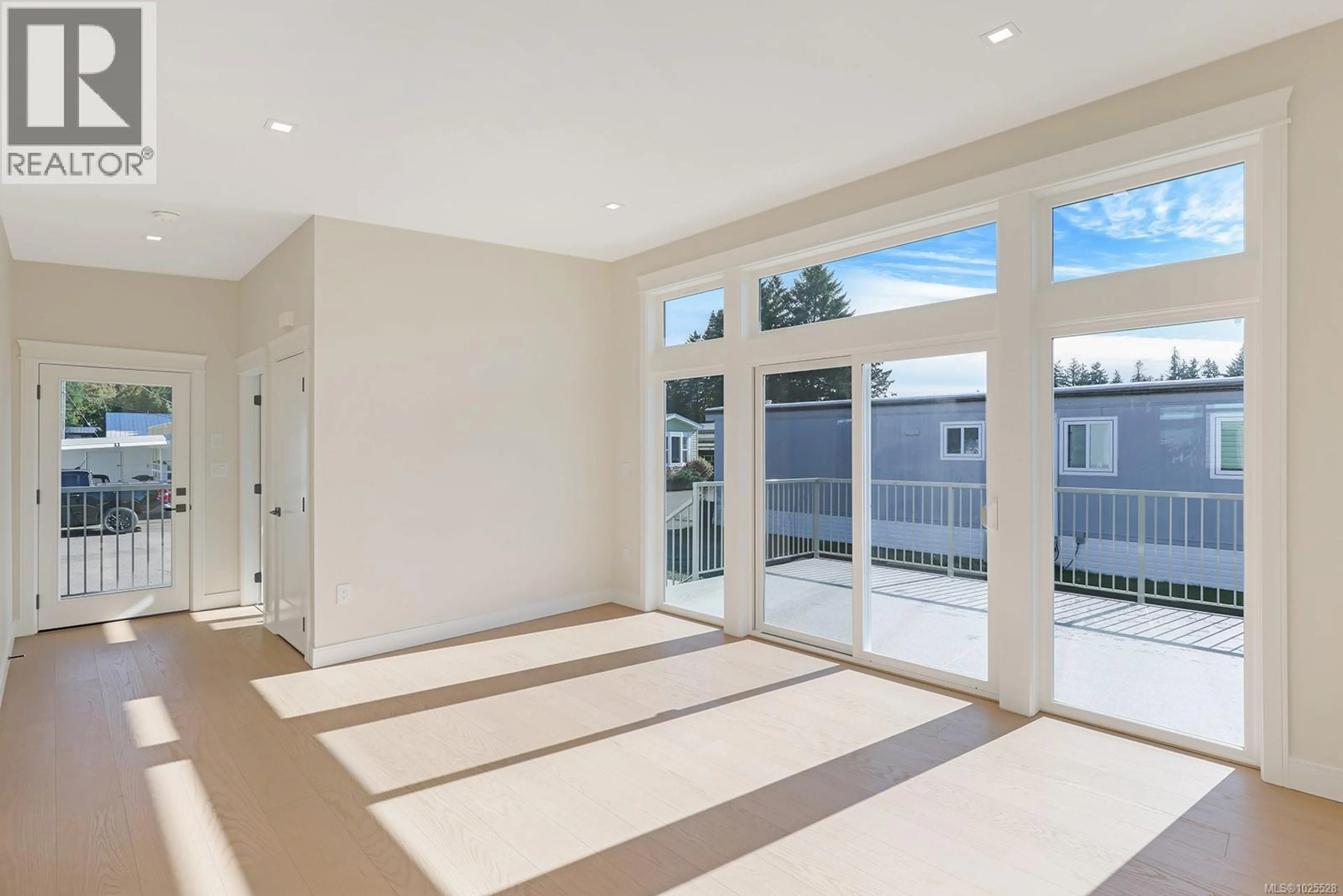 Property at #16 1240 WILKINSON RD, Comox, BC