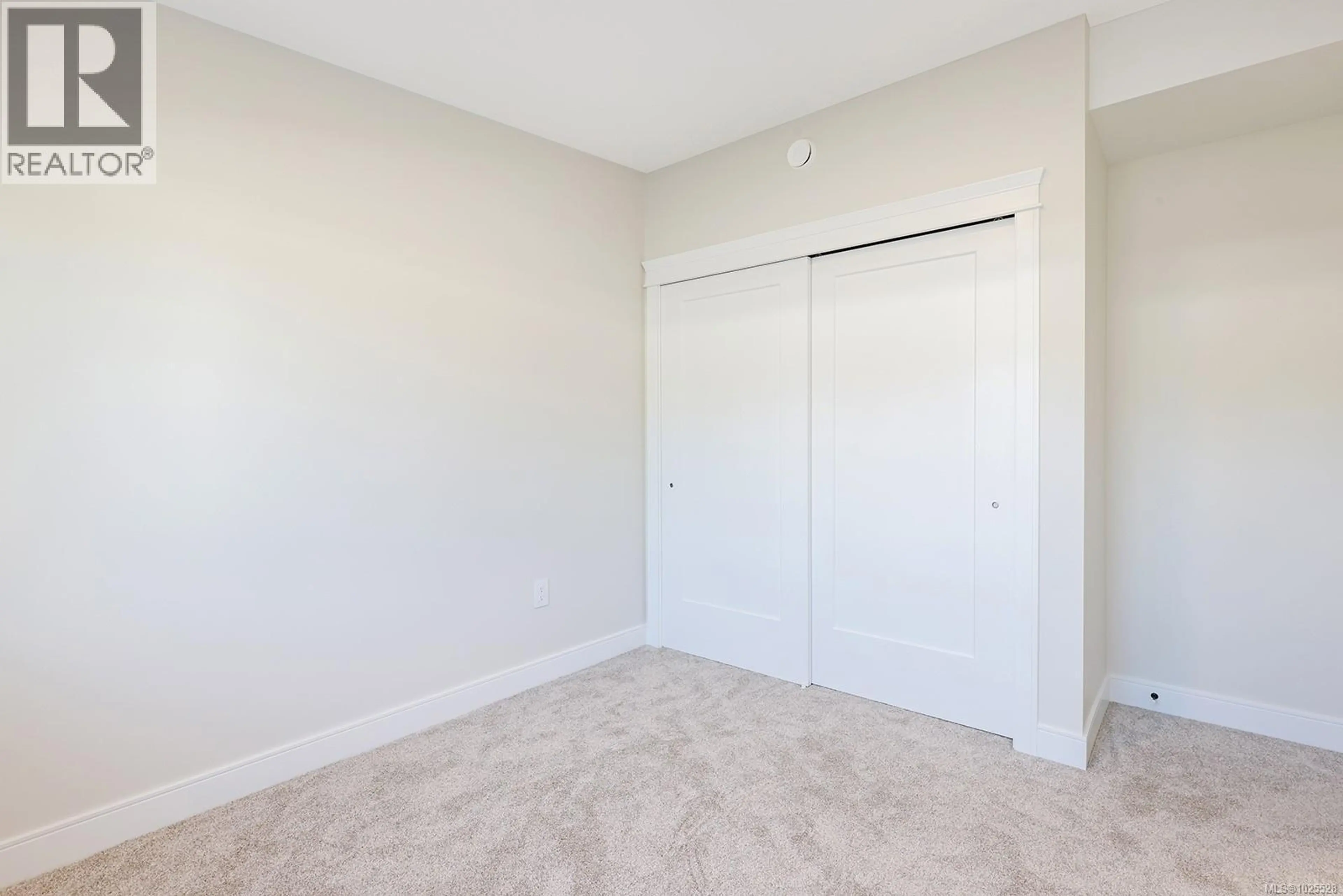 Property at #16 1240 WILKINSON RD, Comox, BC