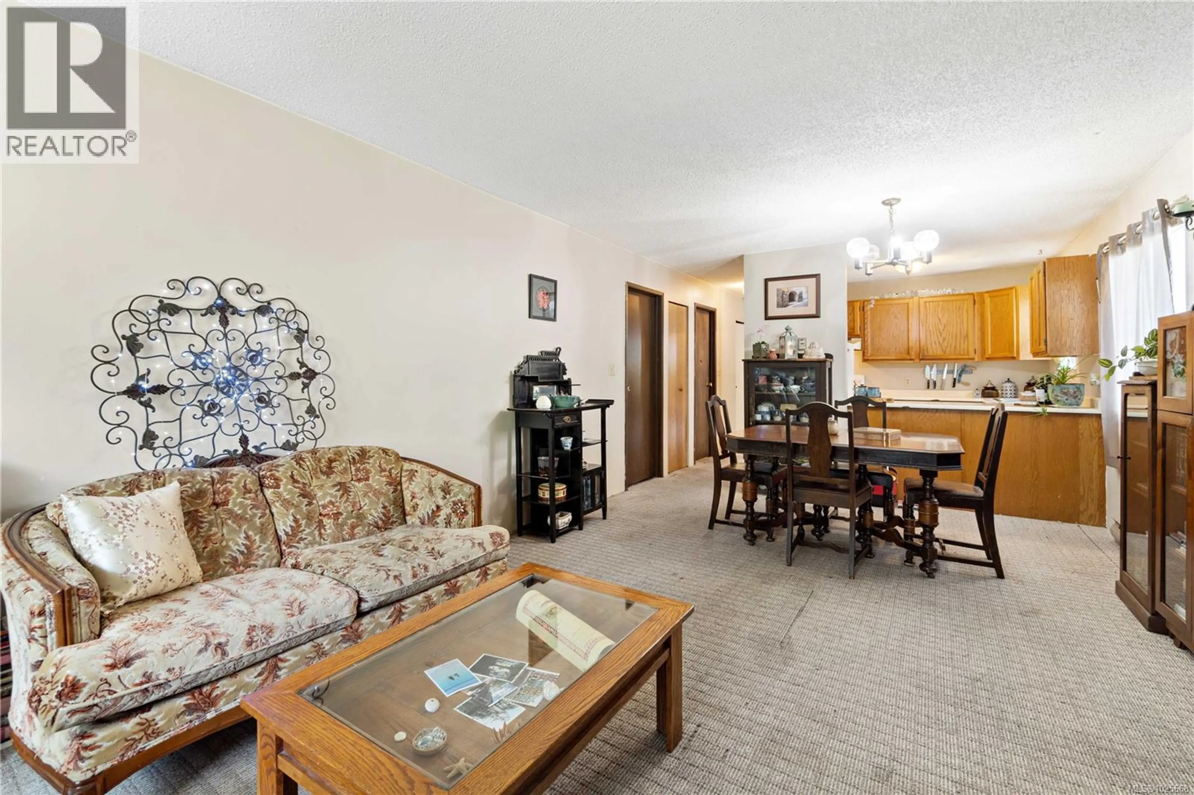 Property at #16 211 BUTTERTUBS PL, Nanaimo, BC