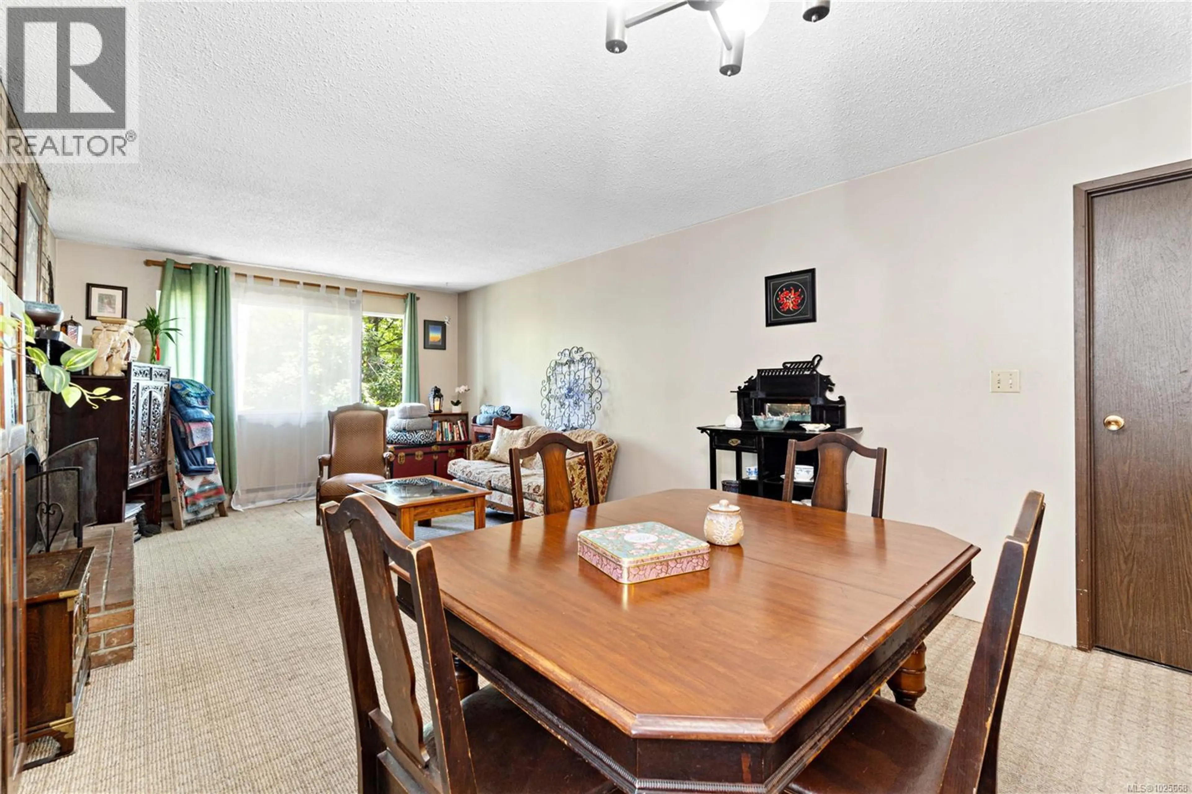 Property at #16 211 BUTTERTUBS PL, Nanaimo, BC