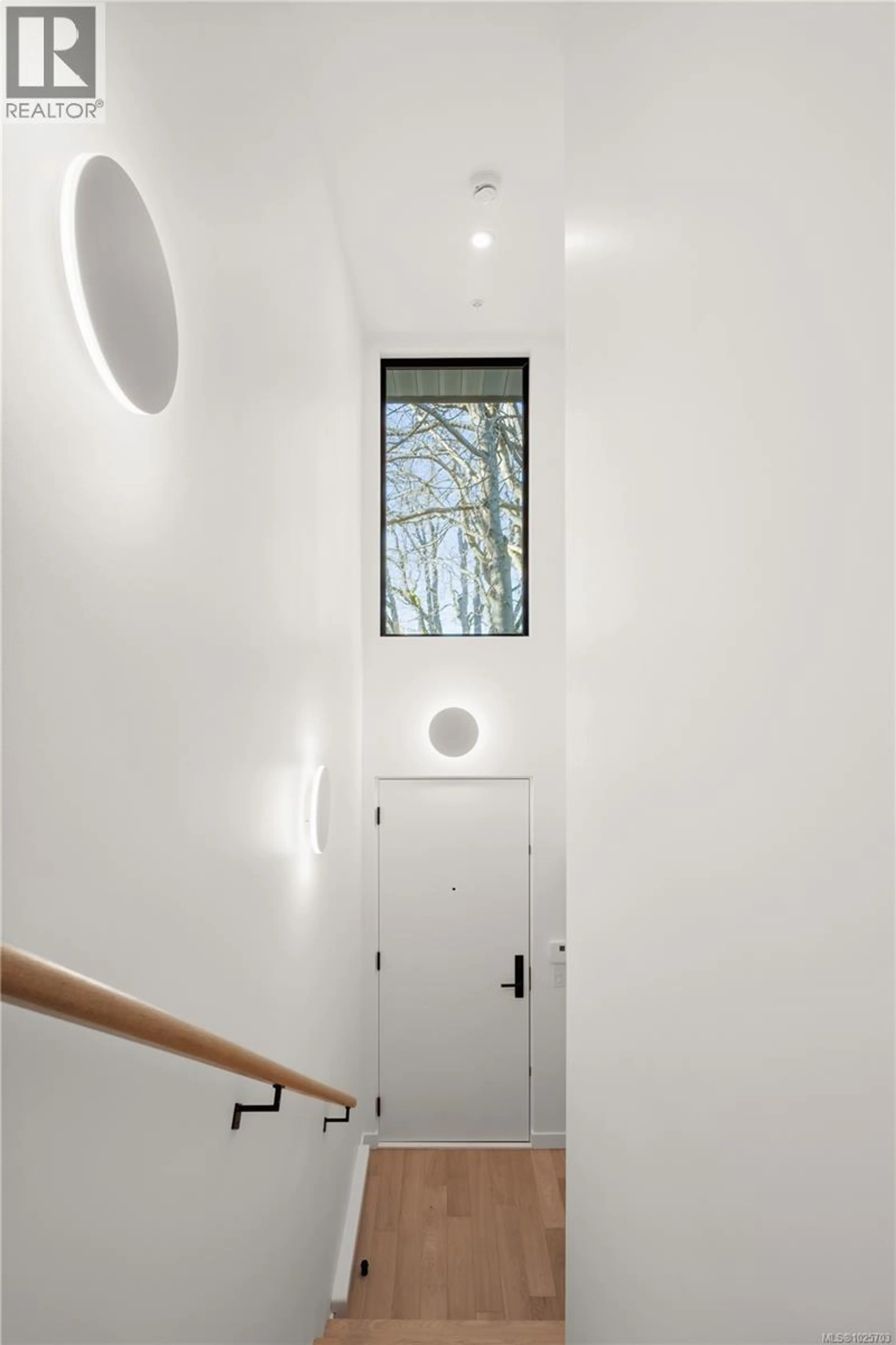 Property at #9 907 REDFERN ST W, Victoria, BC