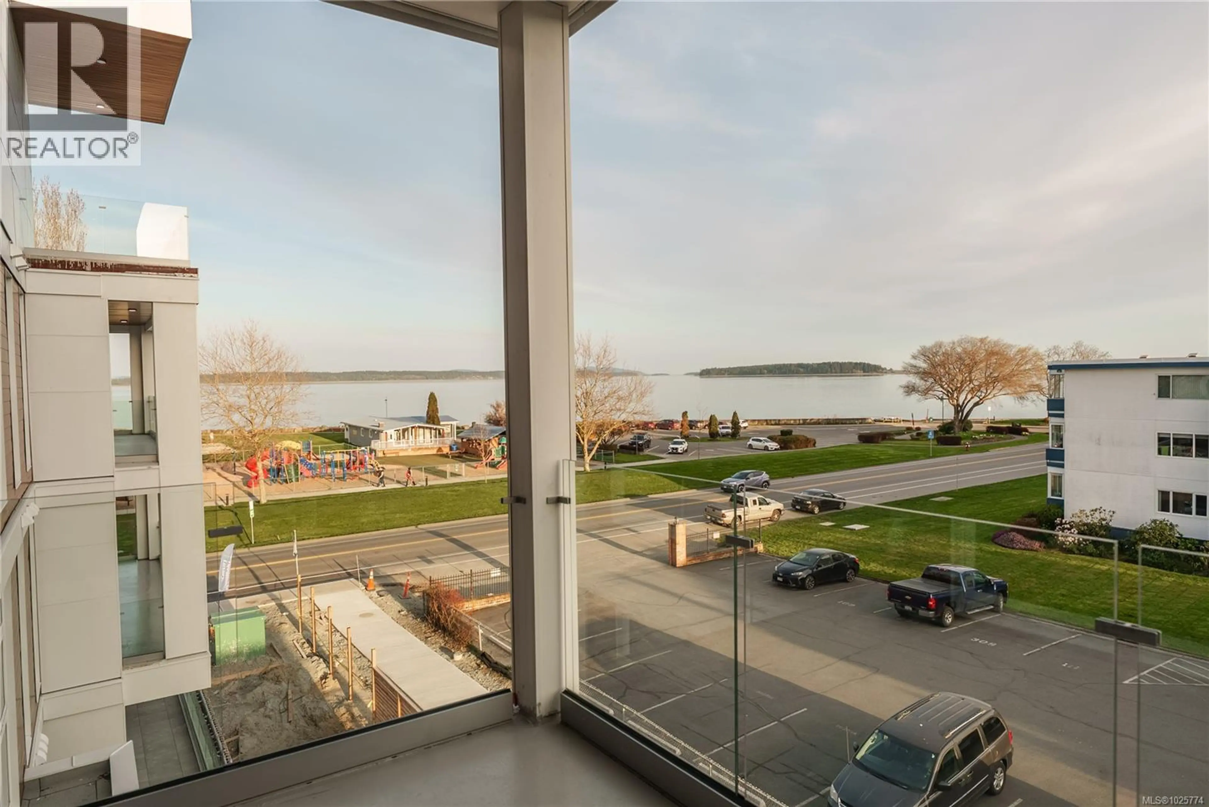 Property at #206 9570 FIFTH ST, Sidney, BC