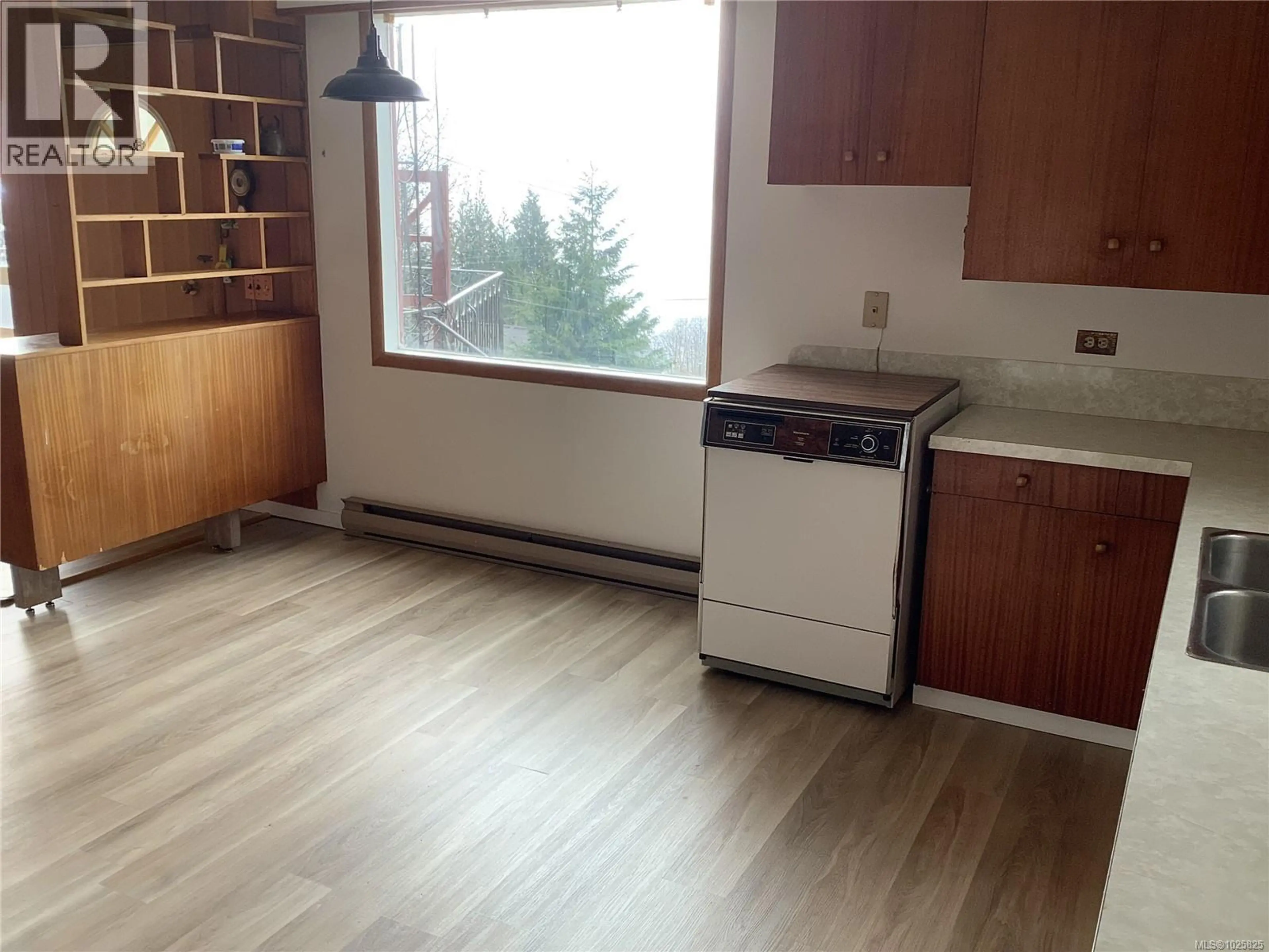 Property at 395 2ND ST, Sointula, BC