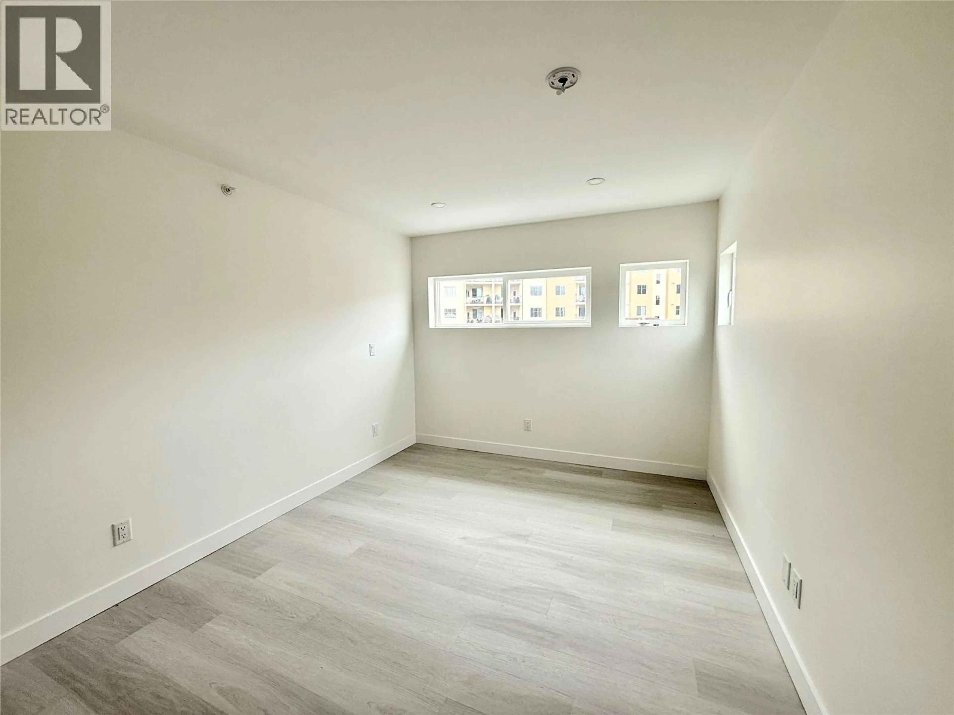 Property at #204 937 SPILLWAY ROAD, Oliver, BC