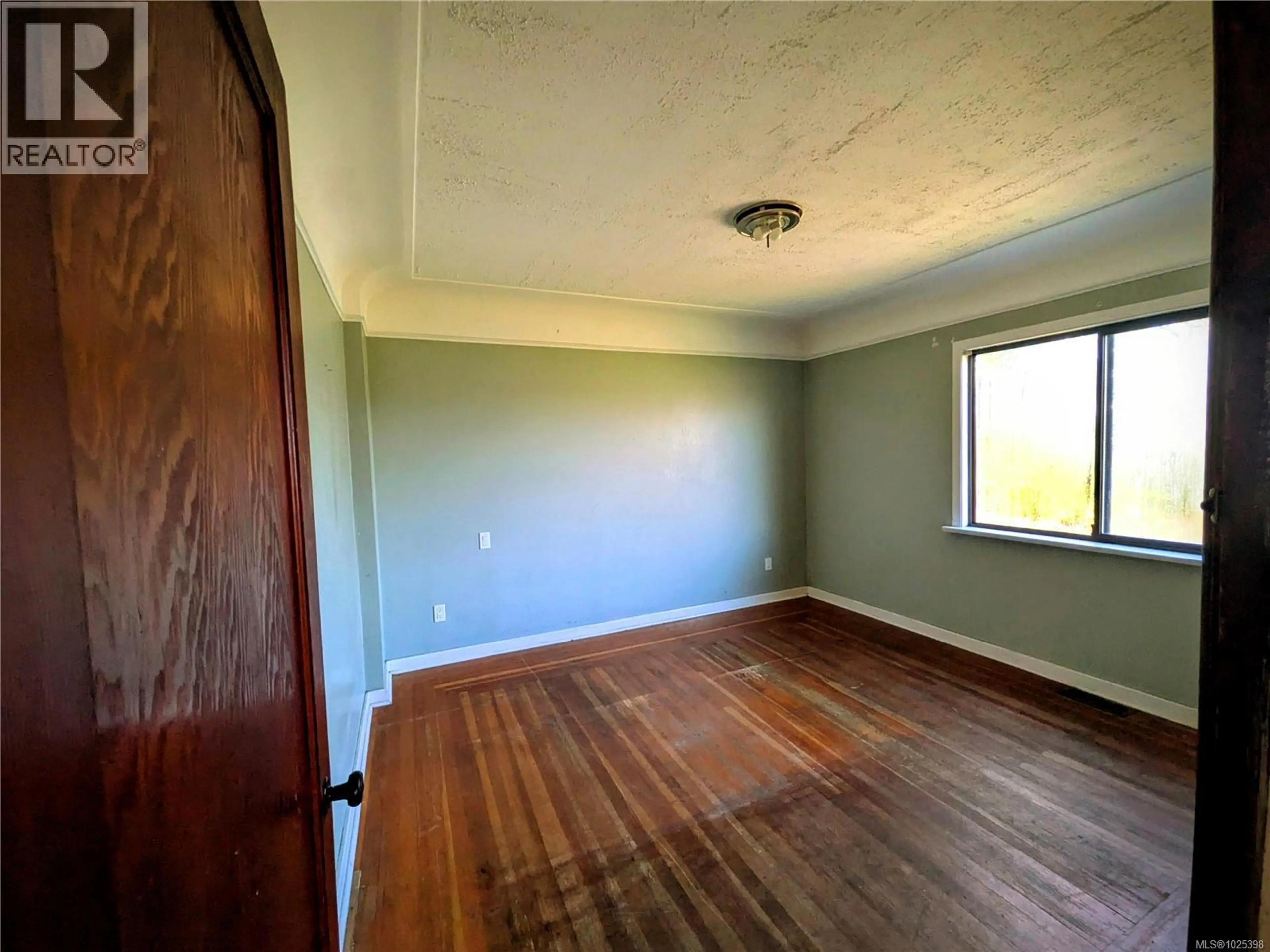 Property at 3661 CRAIGMILLAR AVE, Saanich, BC