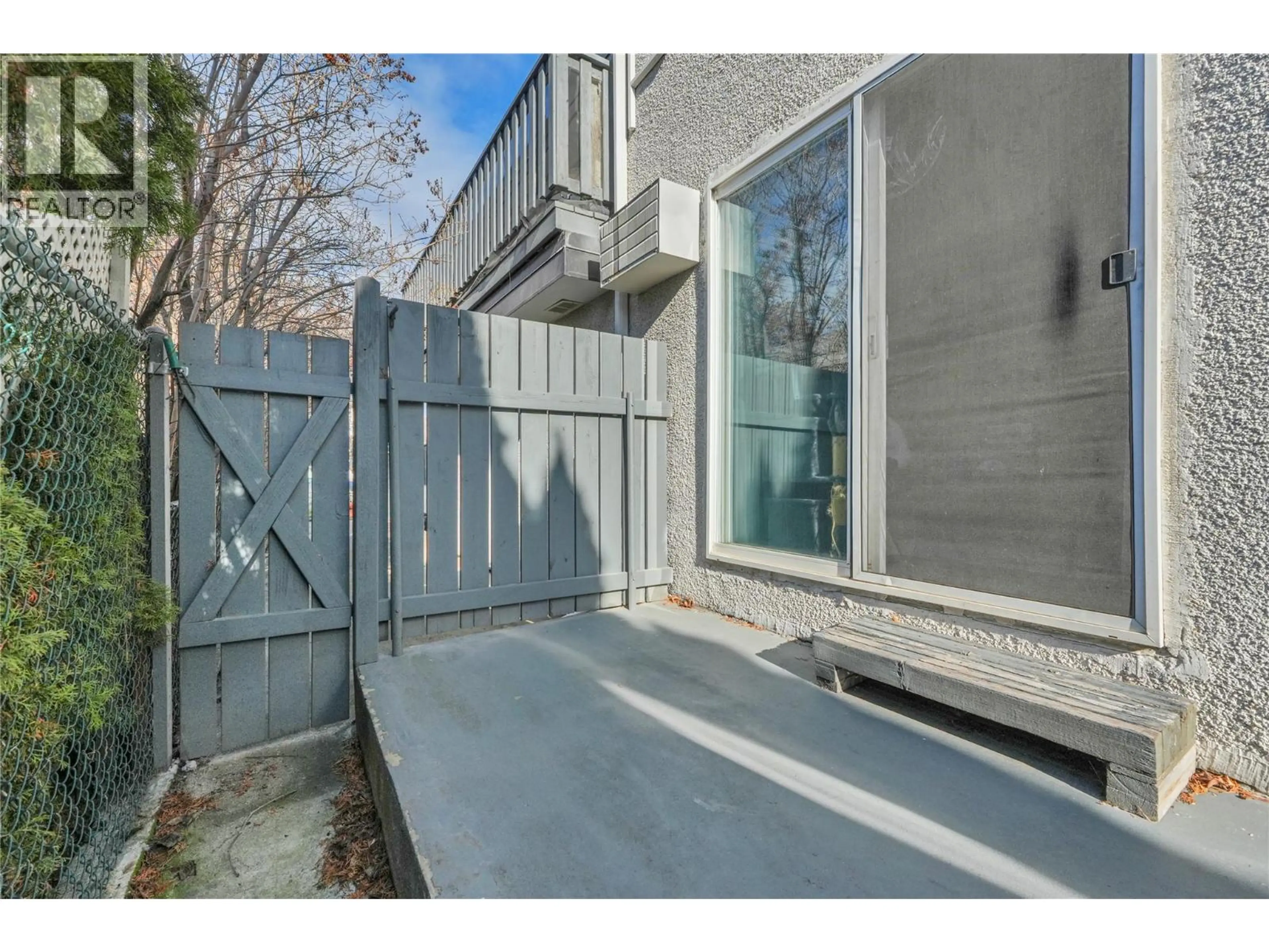 Property at 328 NANAIMO AVENUE W, Penticton, BC