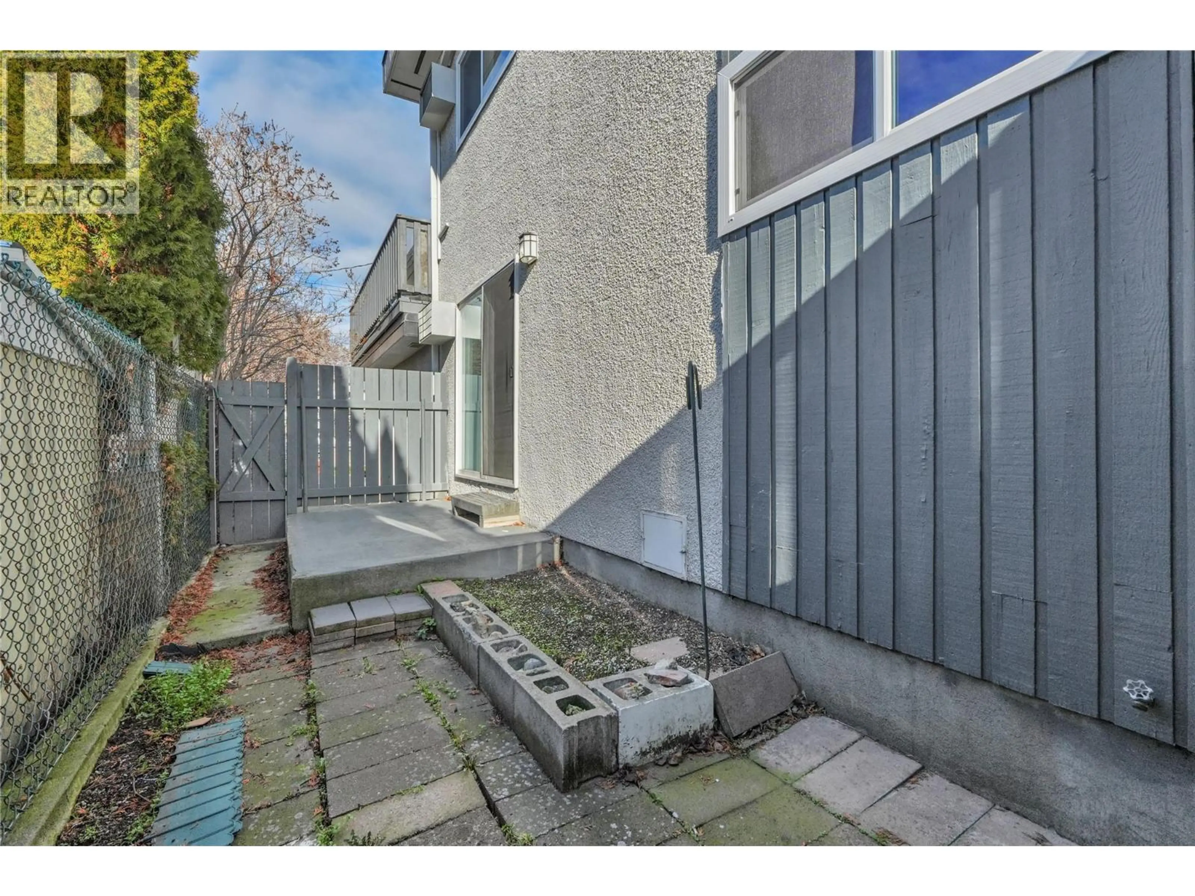 Property at 328 NANAIMO AVENUE W, Penticton, BC