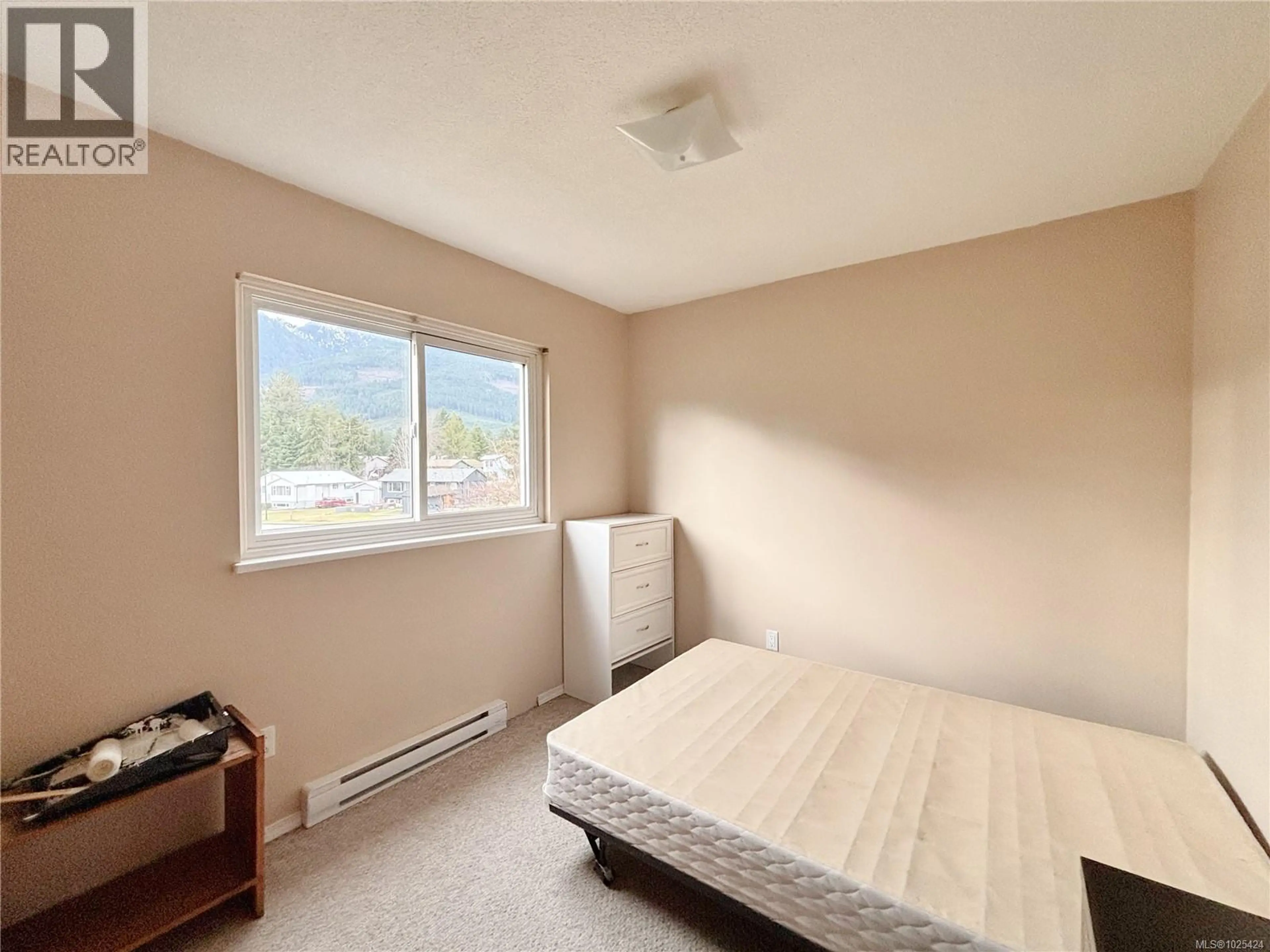 Property at 649 NIMPKISH DR, Gold River, BC