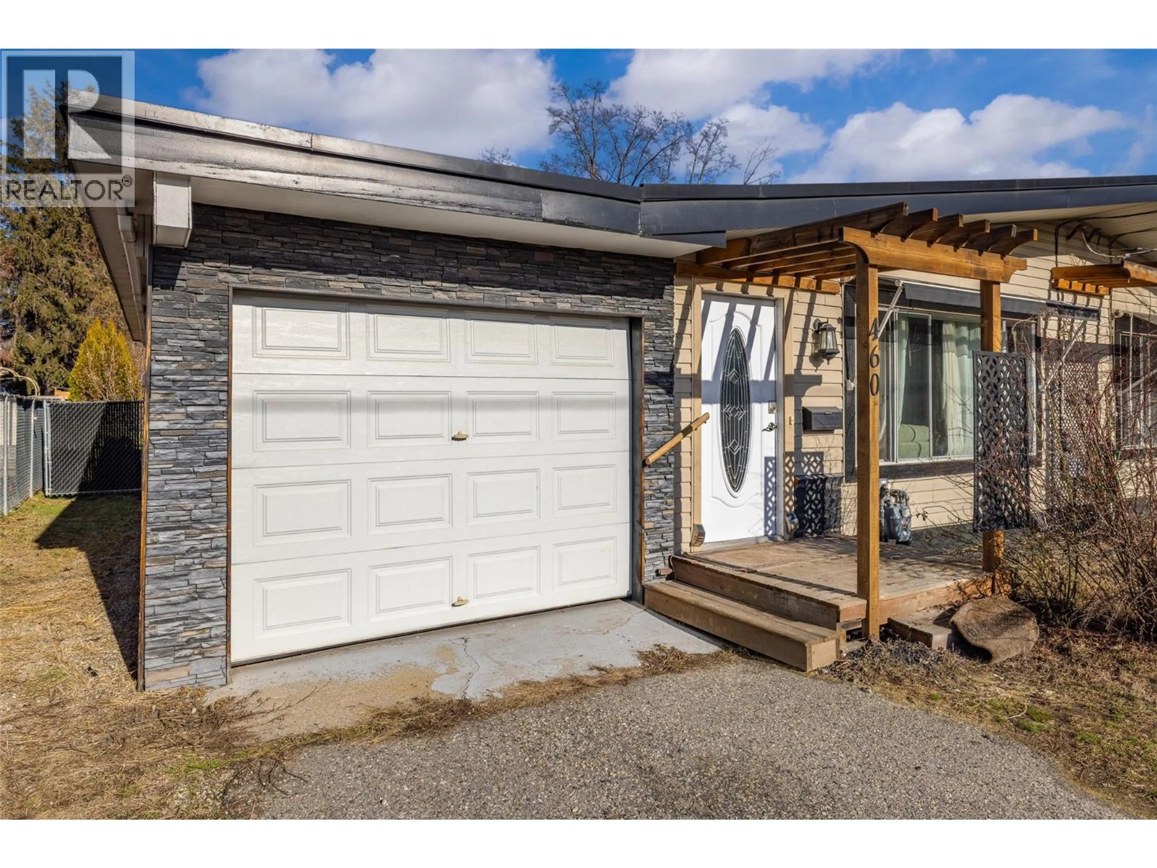 Property at 458-460 KEITHLEY ROAD, Kelowna, BC