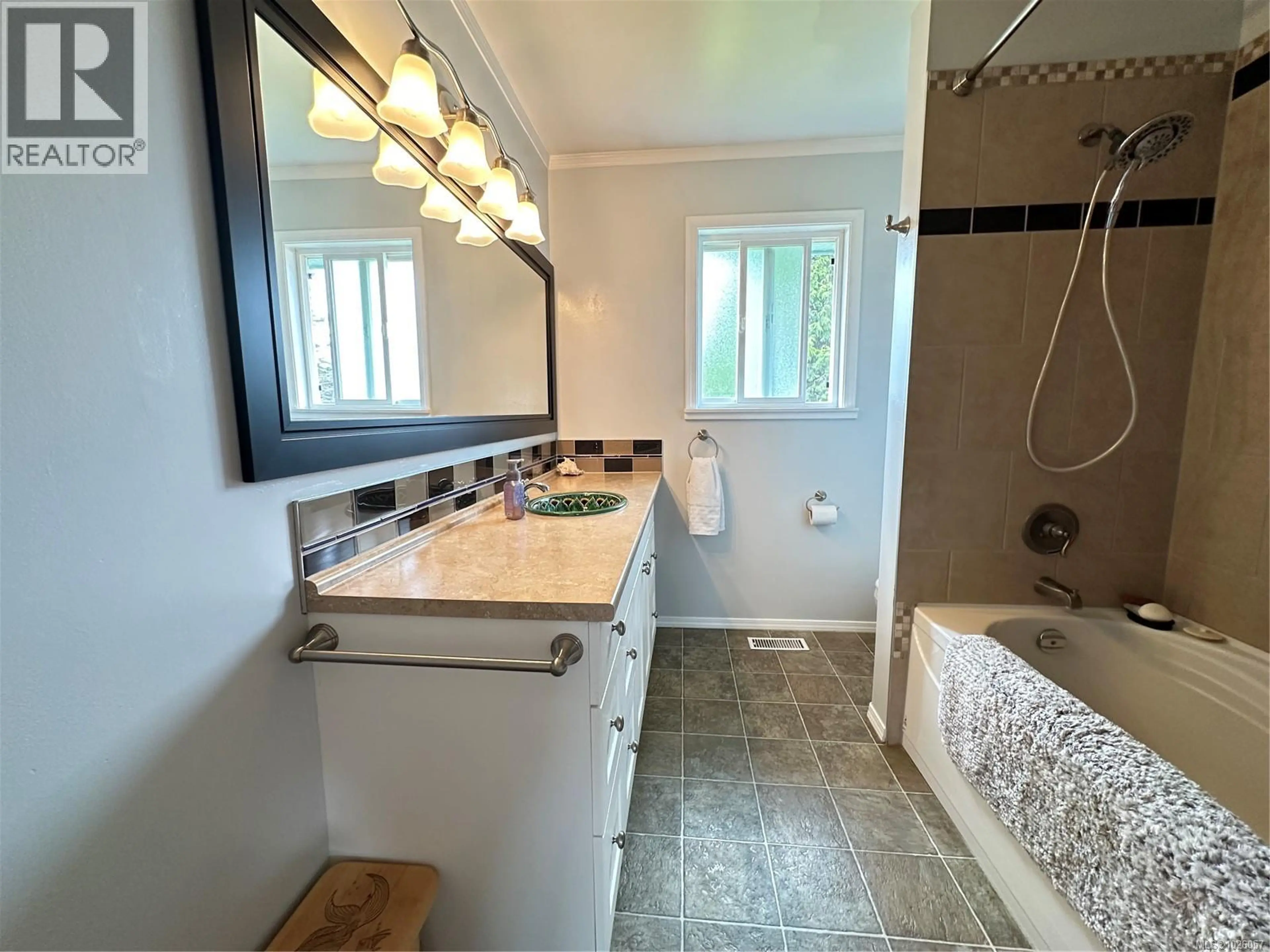 Property at 2365 CATALA PL, Port McNeill, BC