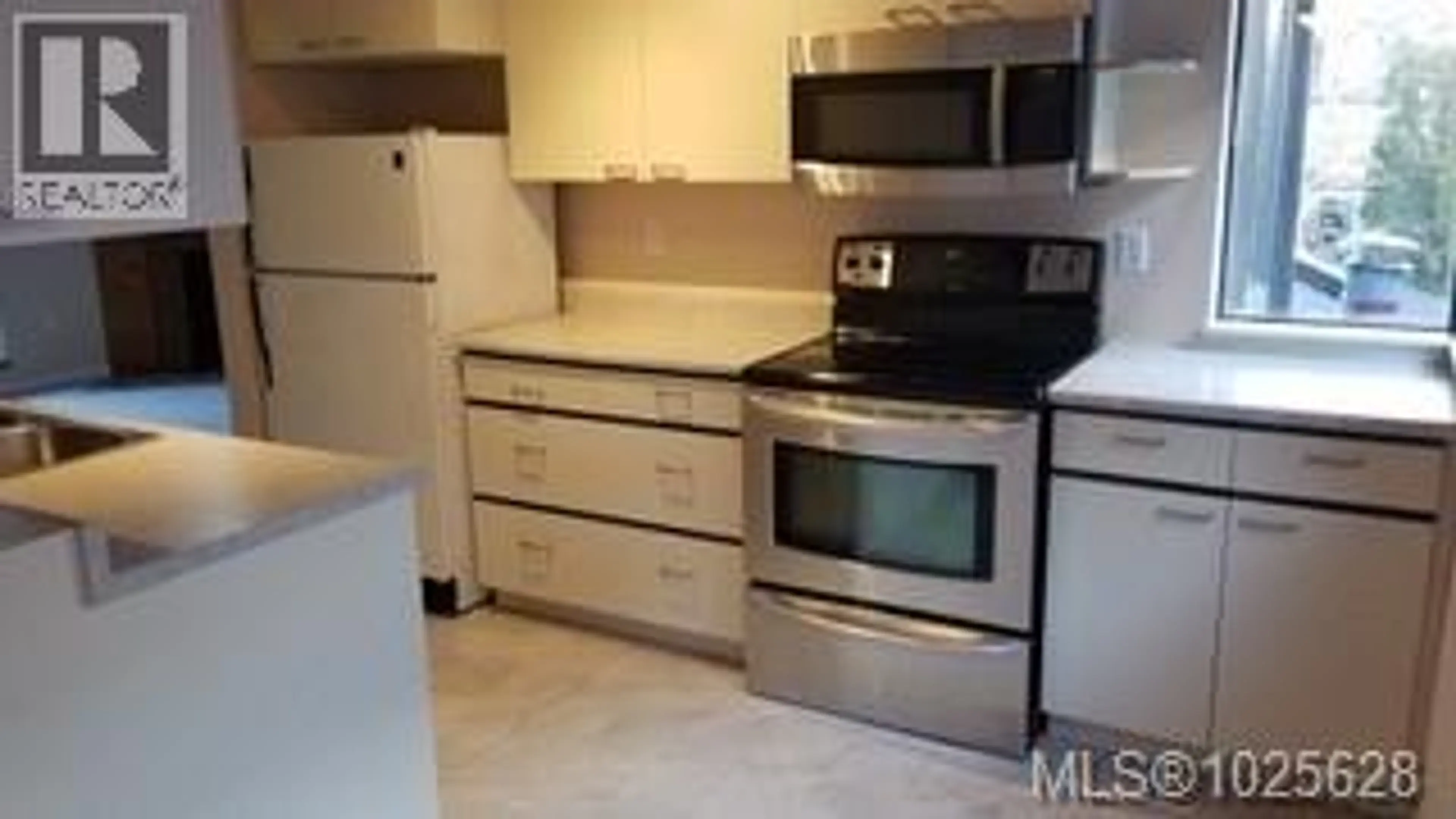 Property at 111 MICHIGAN ST, Victoria, BC