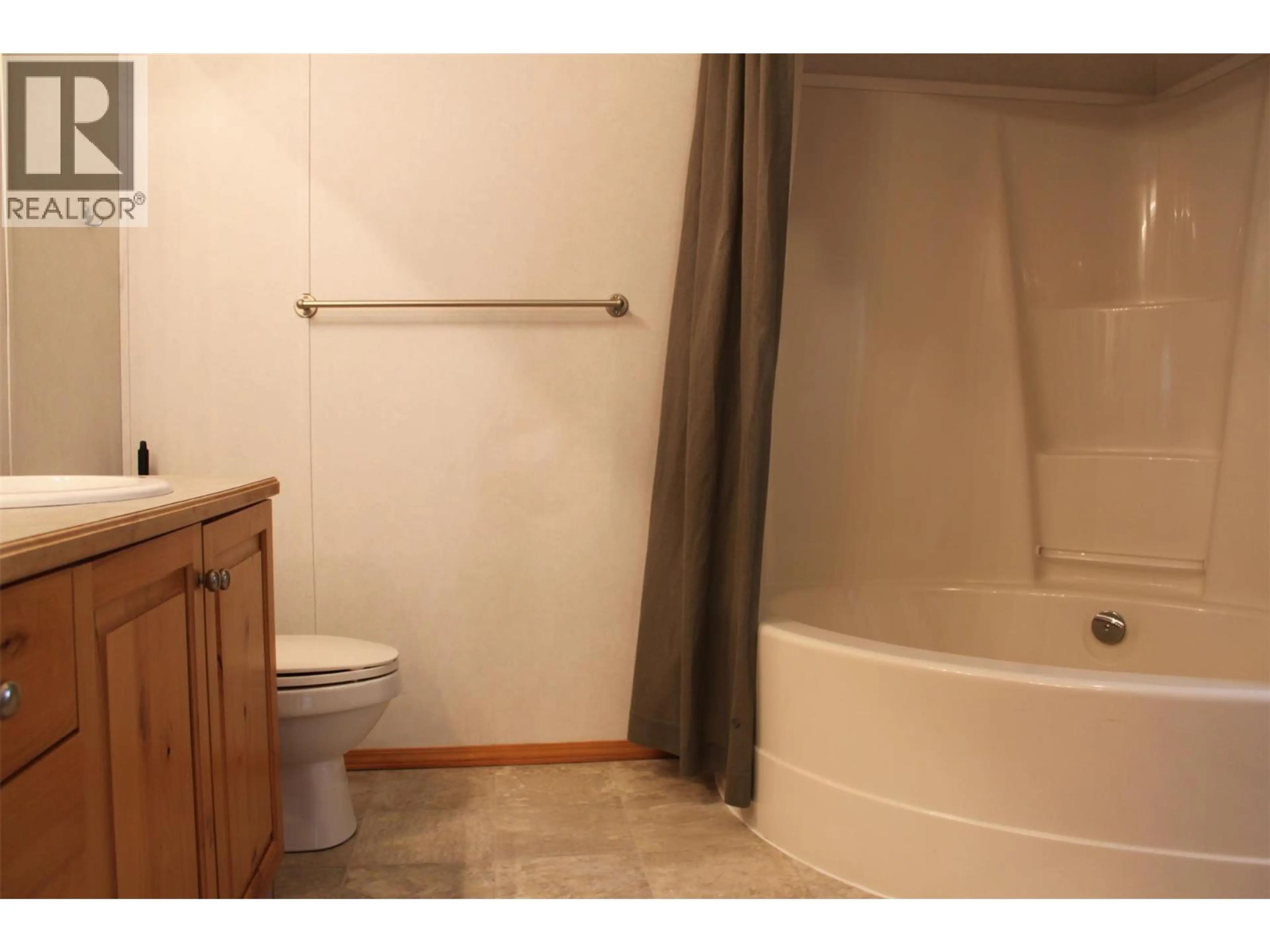 Property at 138 COTSWOLD ROAD, Nakusp, BC