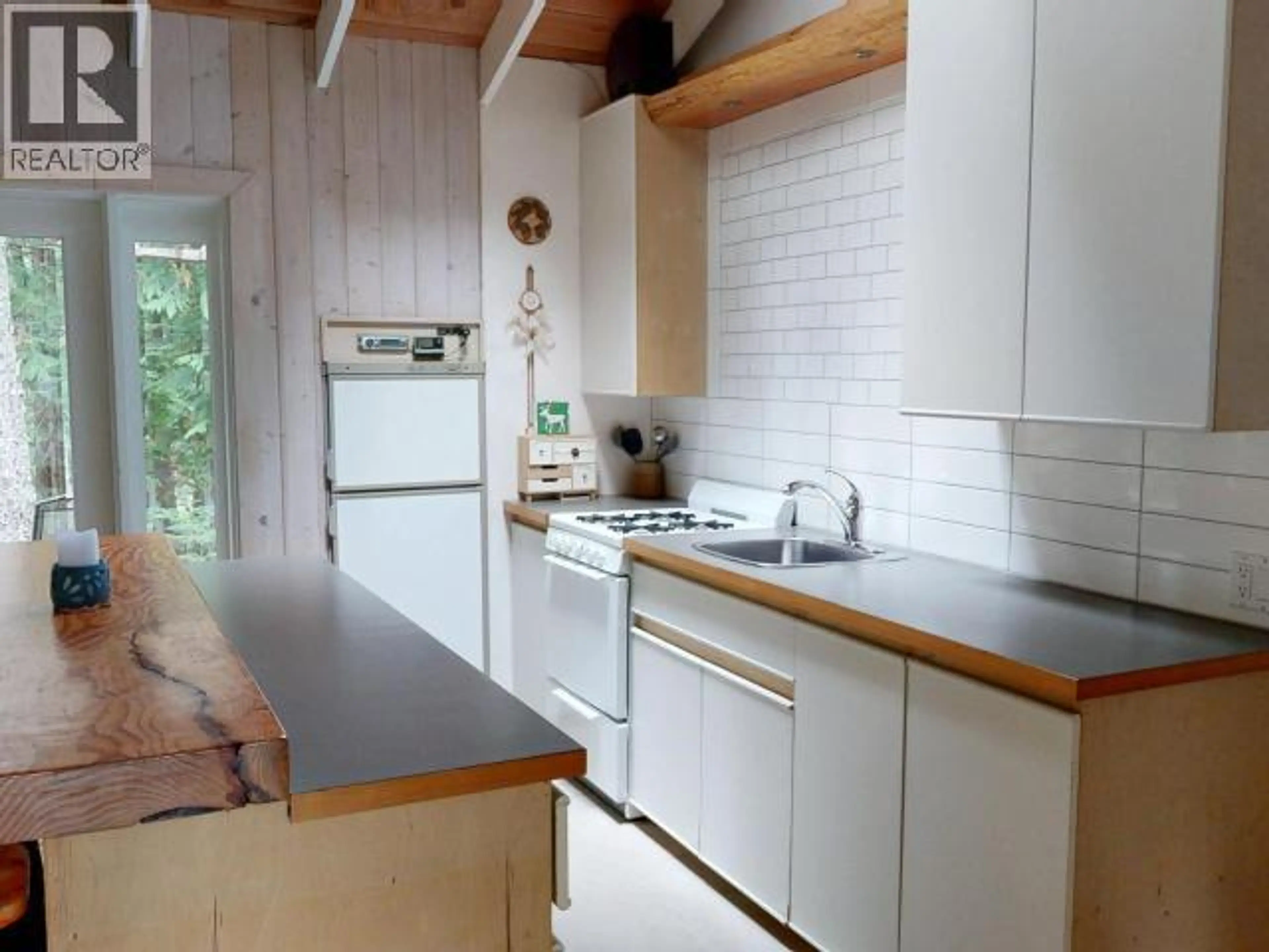 Property at 1847 VANCOUVER BLVD, Savary Island, BC