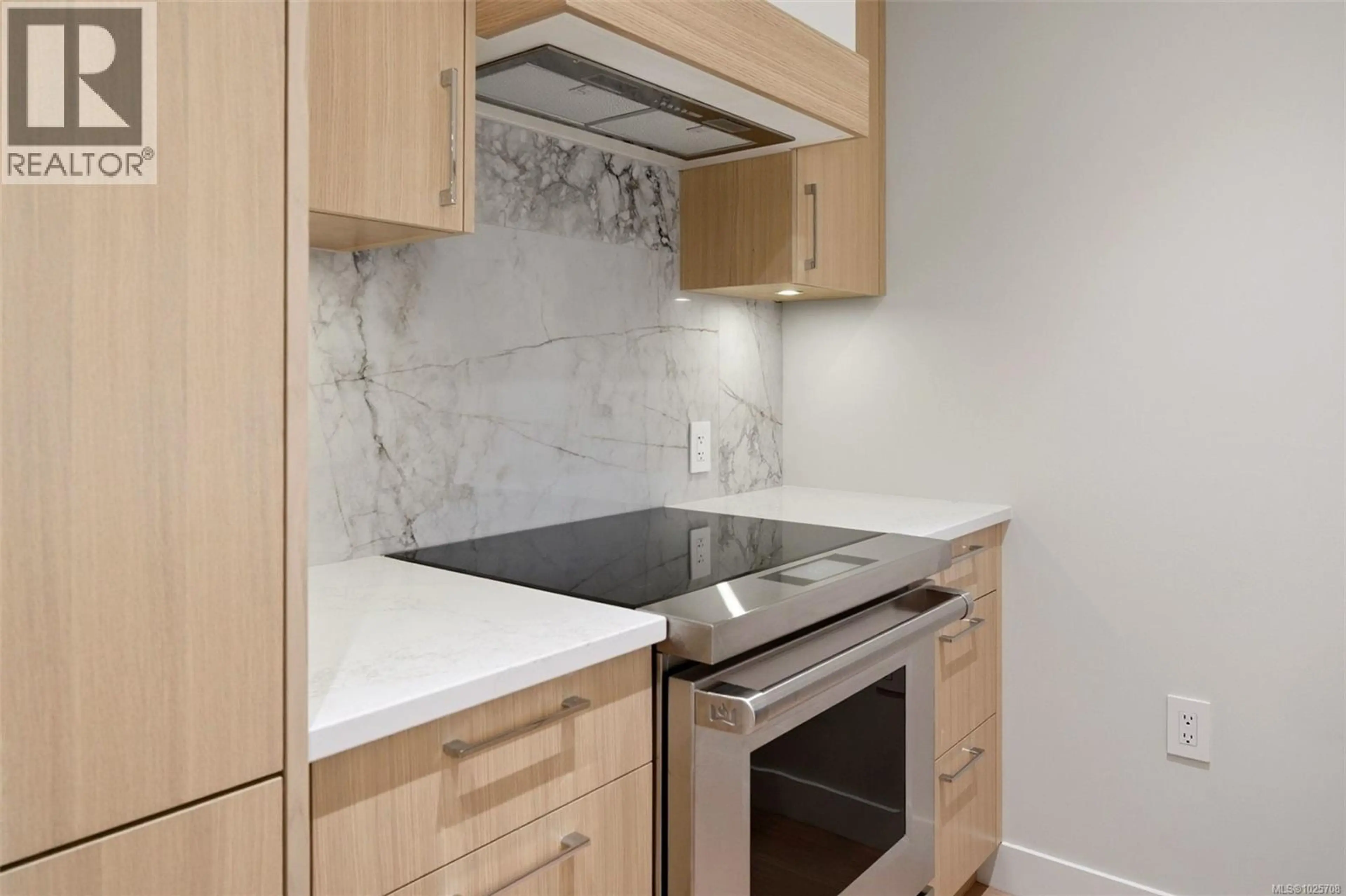 Property at #205 5229 CORDOVA BAY RD, Saanich, BC