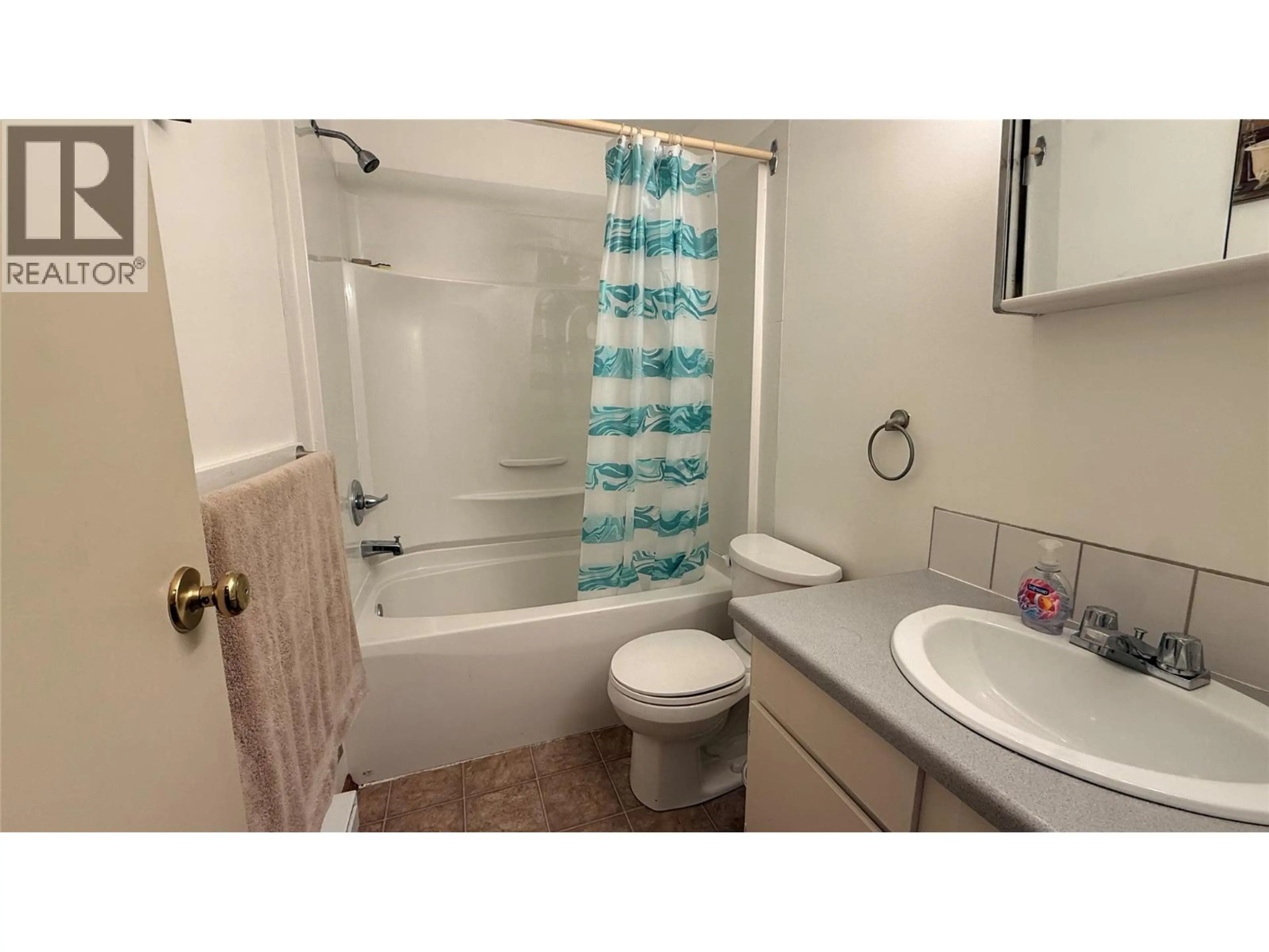 Property at #206 302 10TH AVENUE, Invermere, BC